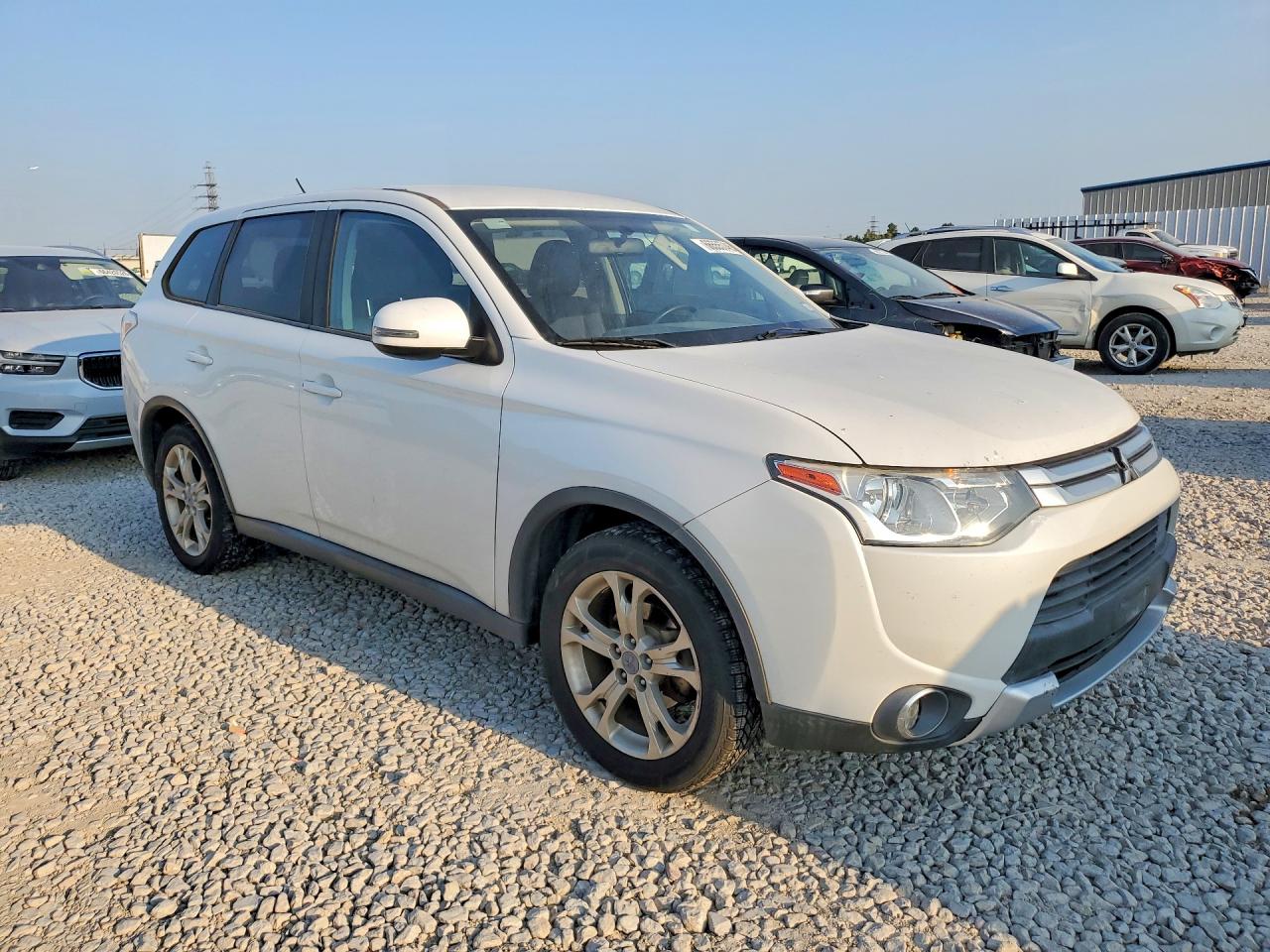 2015 Mitsubishi Outlander Se White vin: JA4AD3A33FZ003282
