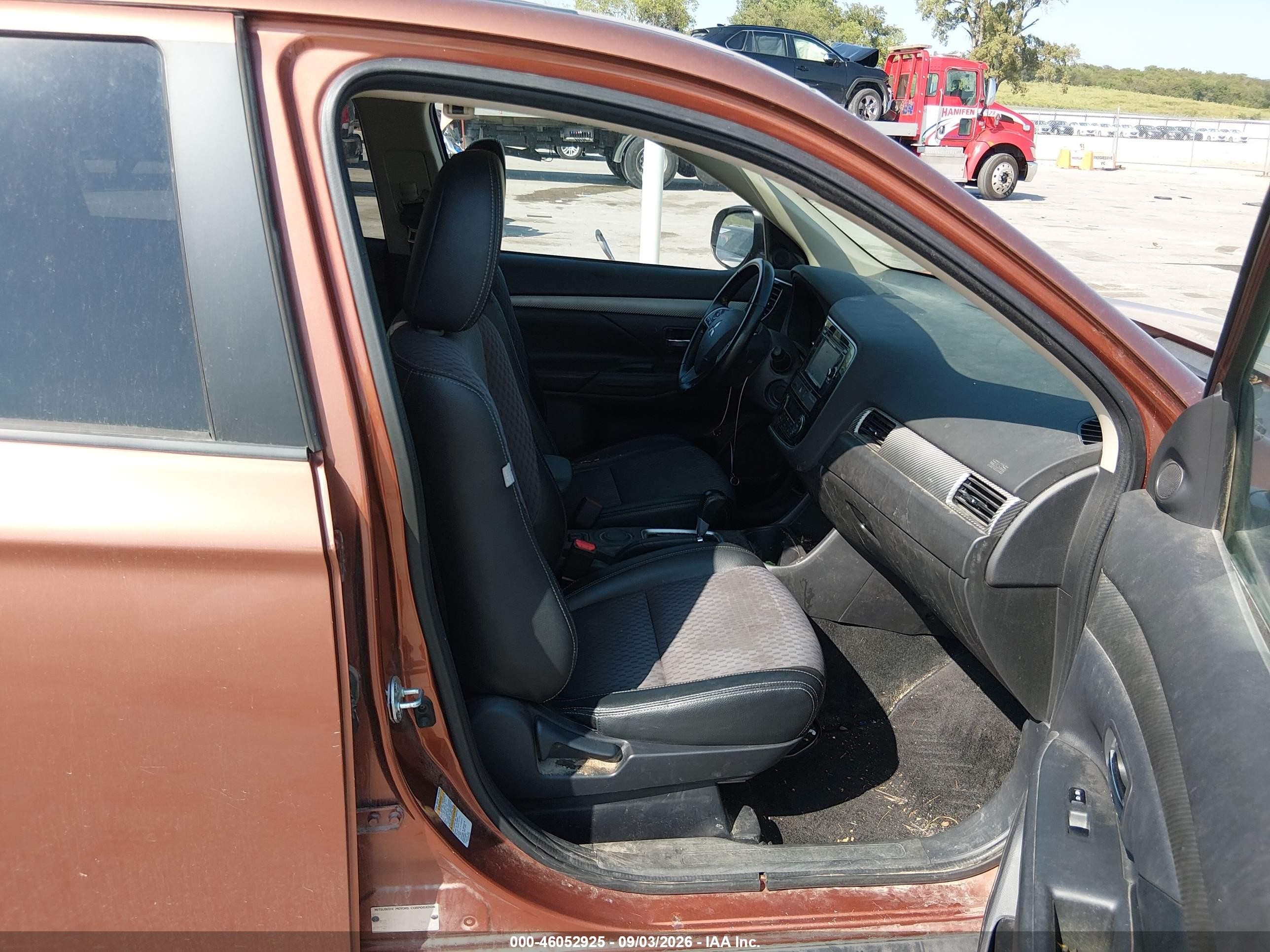 2015 Mitsubishi Outlander Se Orange vin: JA4AD3A33FZ003847
