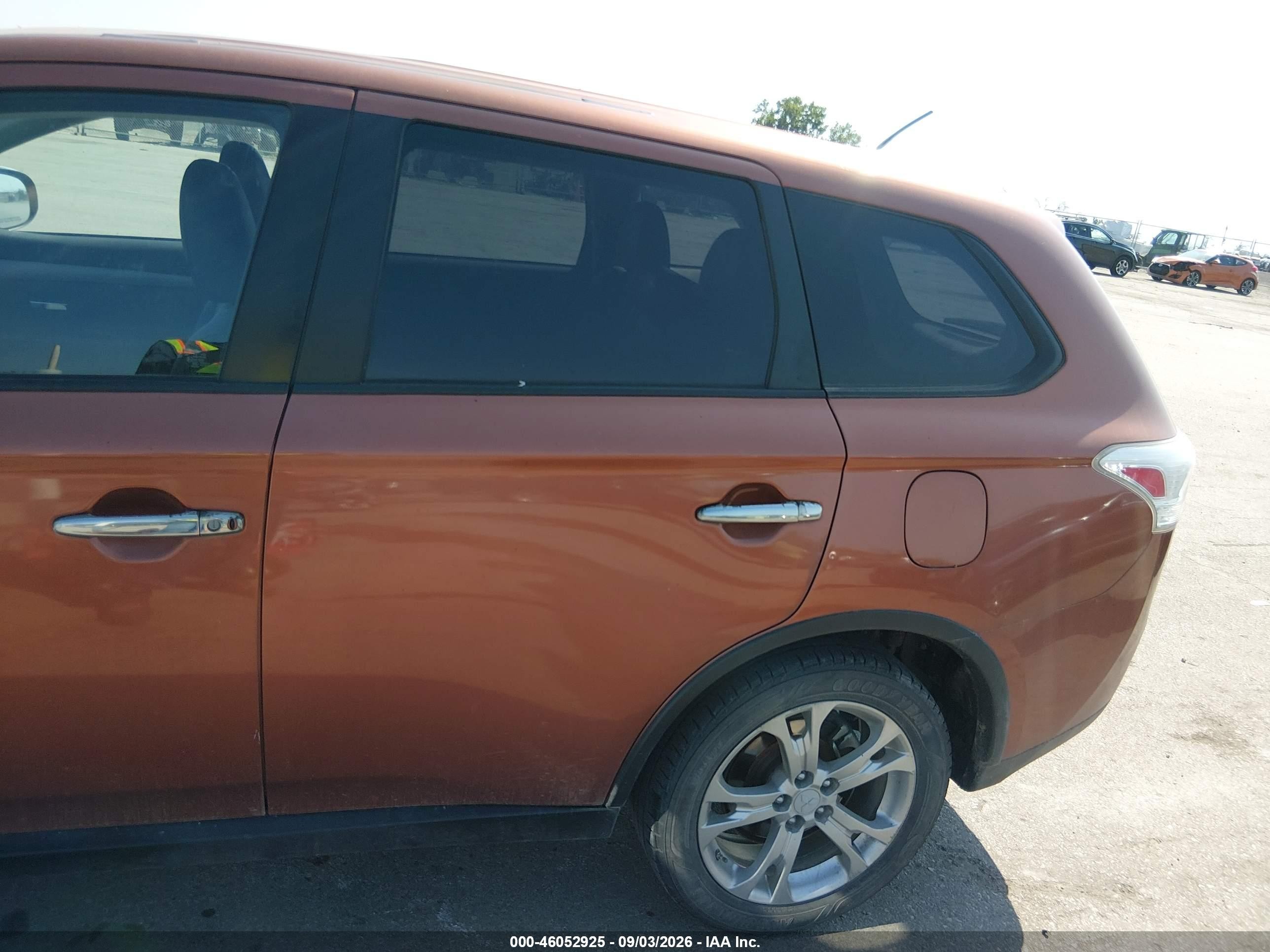 2015 Mitsubishi Outlander Se Orange vin: JA4AD3A33FZ003847