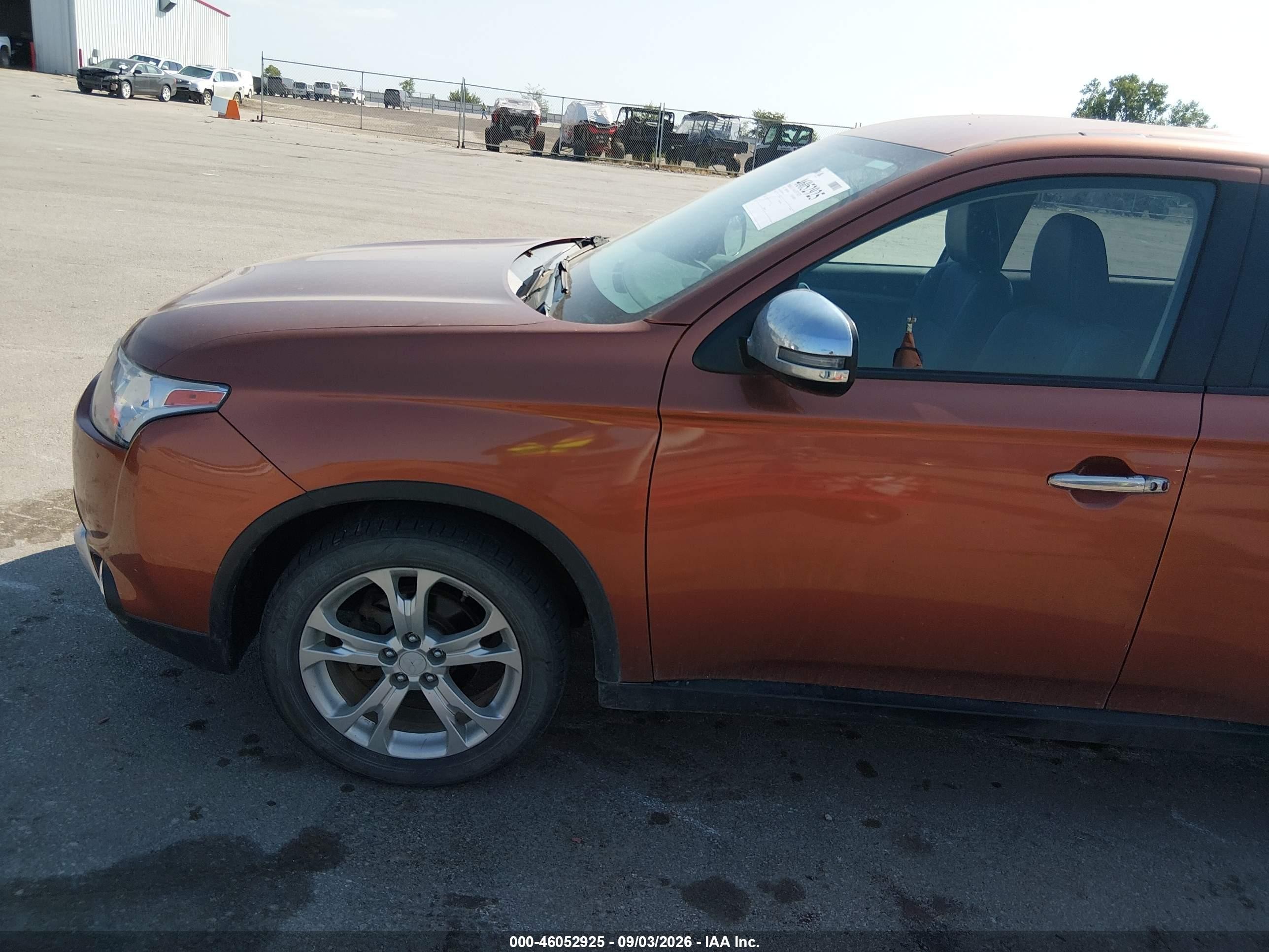 2015 Mitsubishi Outlander Se Orange vin: JA4AD3A33FZ003847