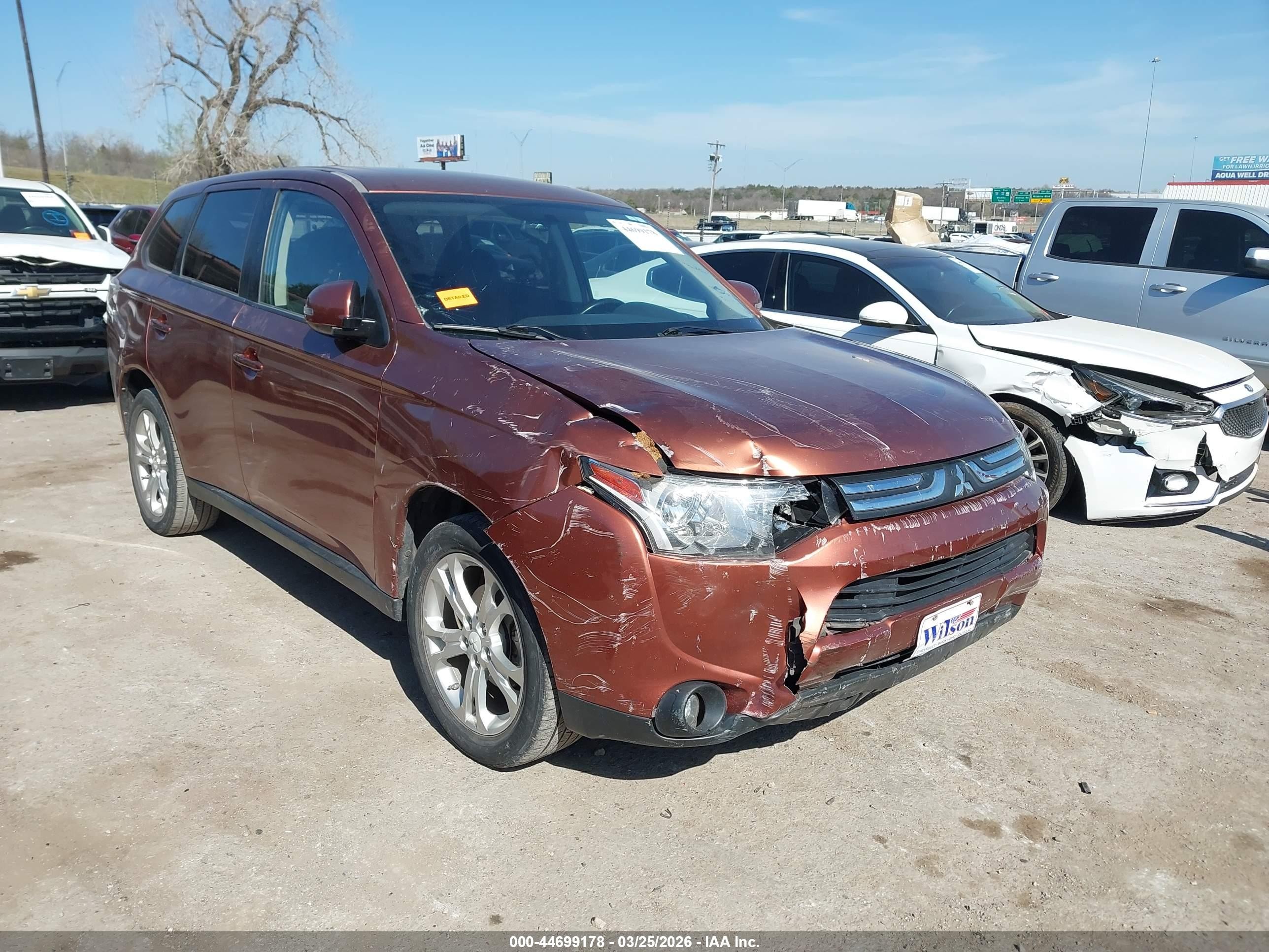 2014 Mitsubishi Outlander Se Orange vin: JA4AD3A34EZ012085