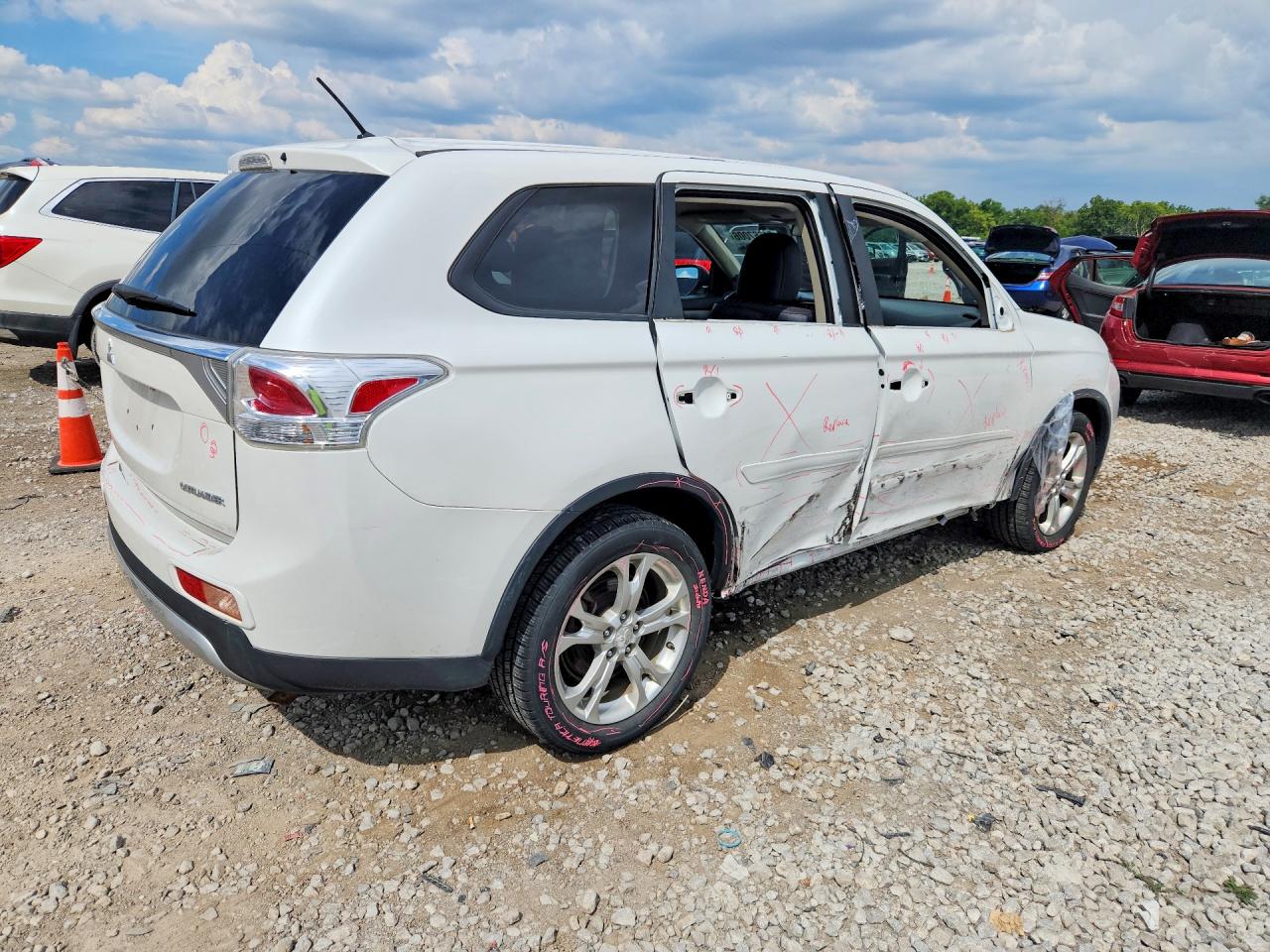 2015 Mitsubishi Outlander Se White vin: JA4AD3A34FZ004408
