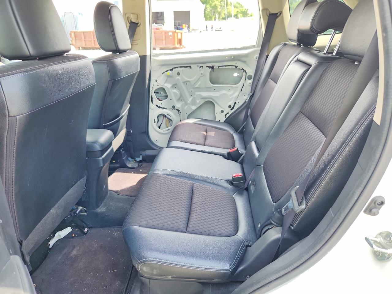 2015 Mitsubishi Outlander Se White vin: JA4AD3A34FZ004408