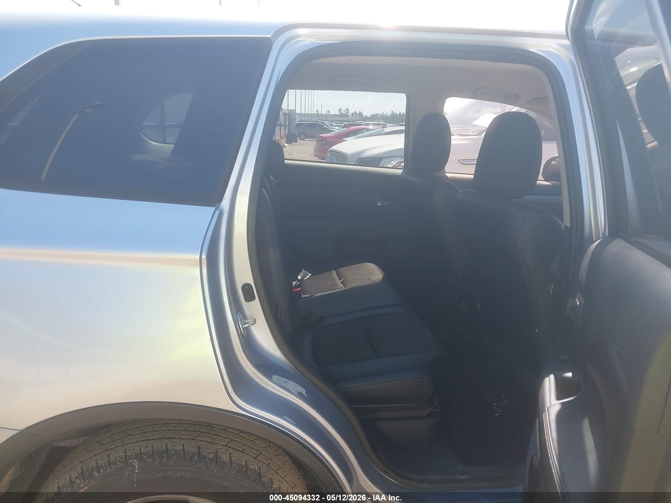 2015 Mitsubishi Outlander Se Silver vin: JA4AD3A34FZ005770
