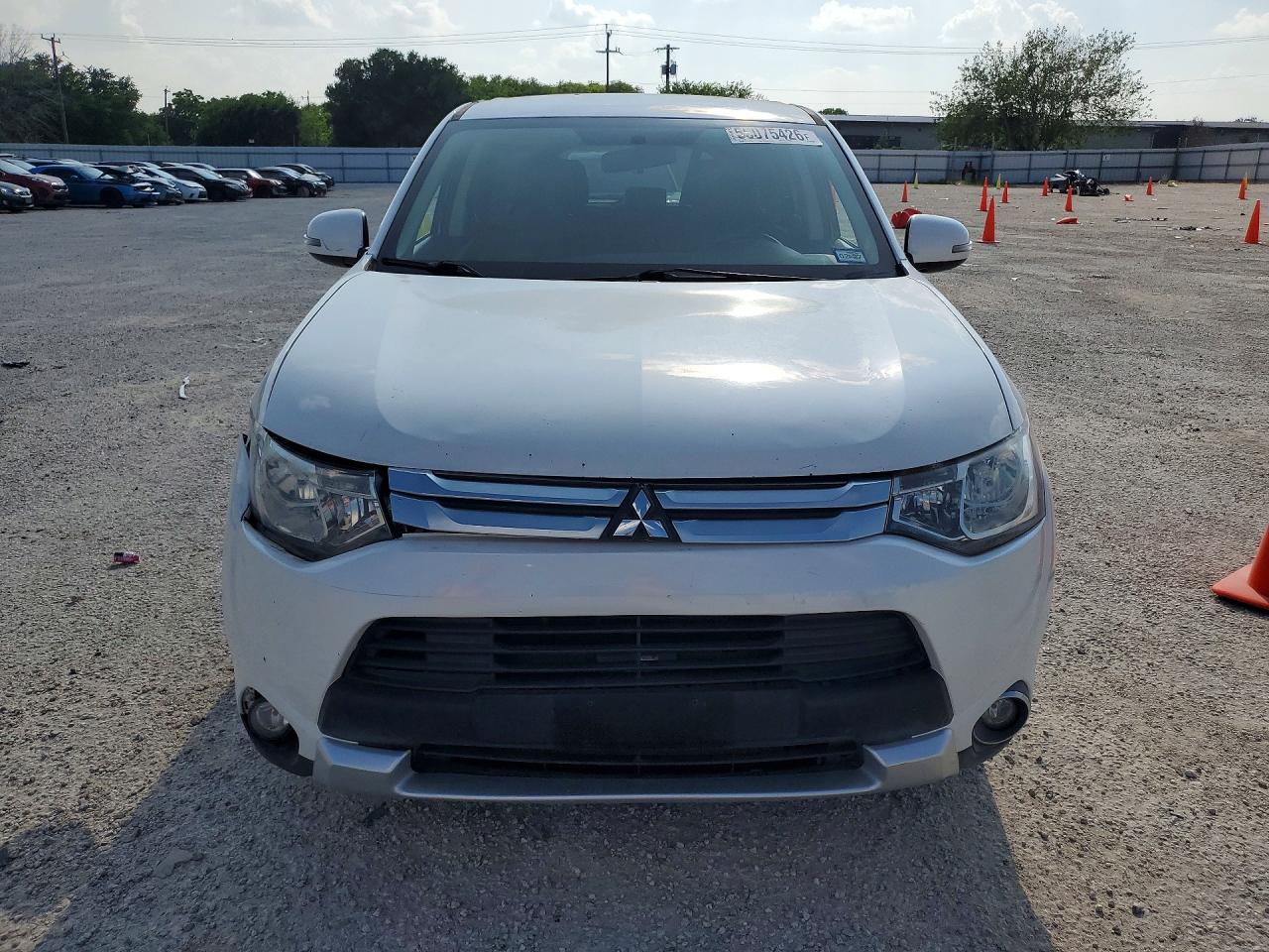 2015 Mitsubishi Outlander Se White vin: JA4AD3A34FZ011763