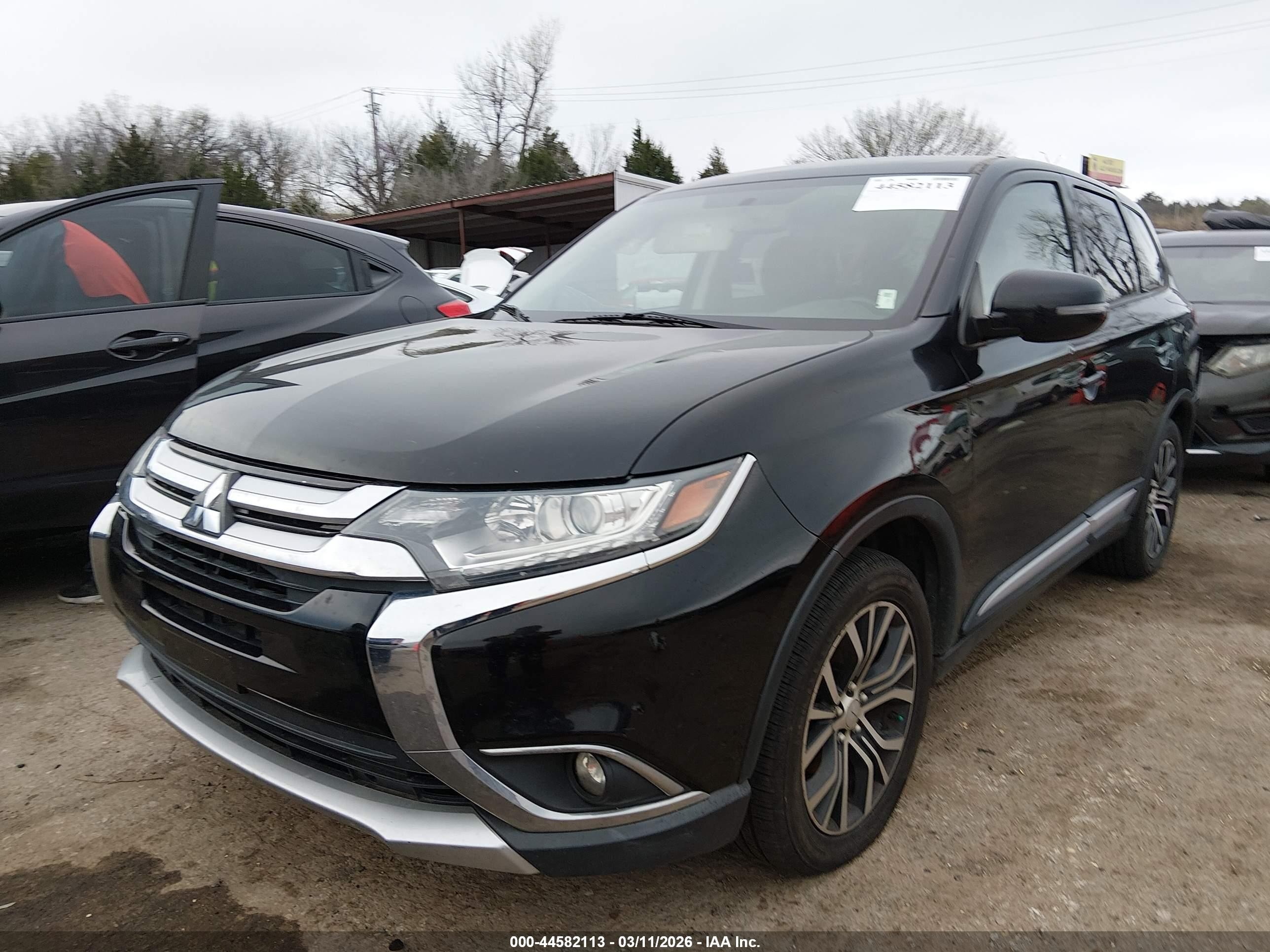 2017 Mitsubishi Outlander Se Black vin: JA4AD3A34HZ026928