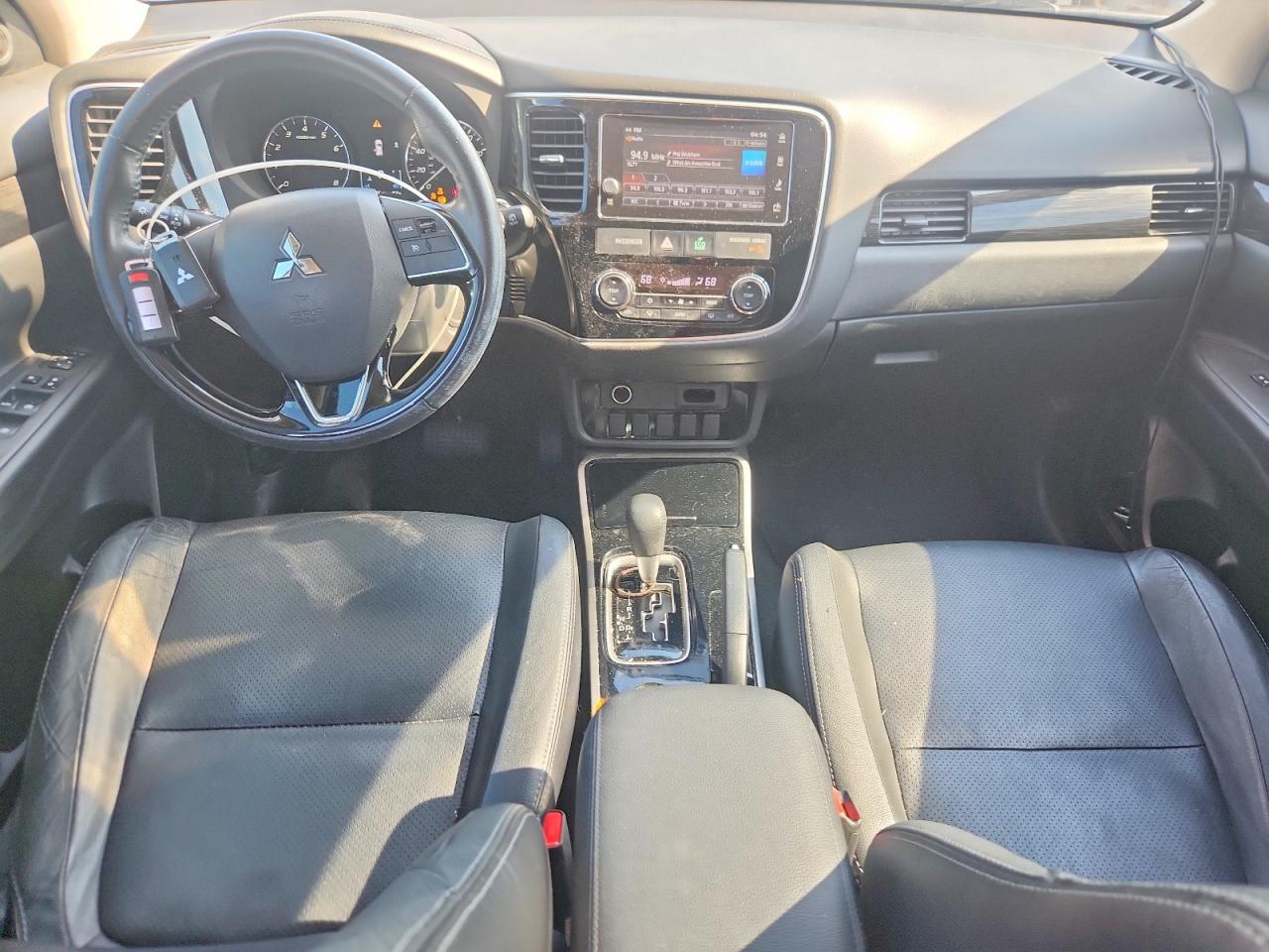 2017 Mitsubishi Outlander Se Black vin: JA4AD3A34HZ053787