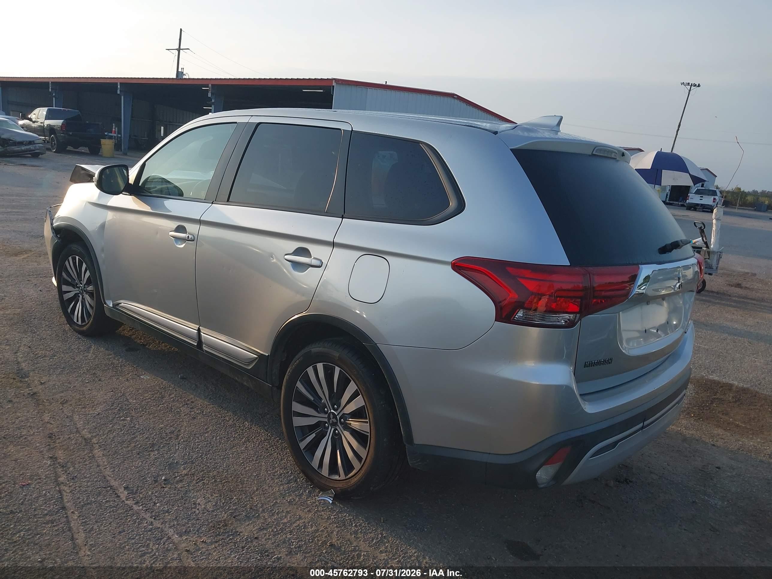 2019 Mitsubishi Outlander Se/sel/le Silver vin: JA4AD3A34KZ055580