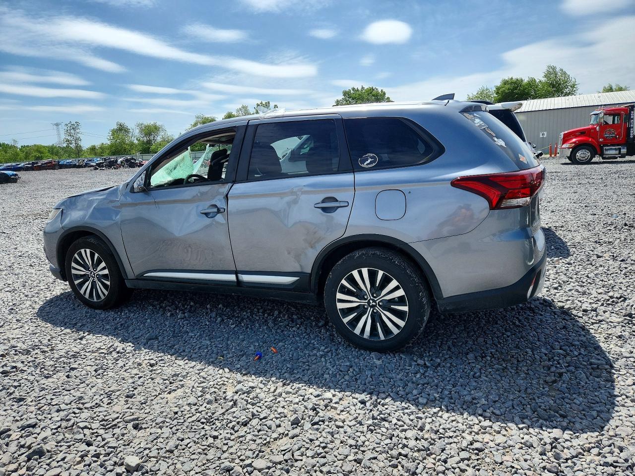 2020 Mitsubishi Outlander Se Gray vin: JA4AD3A34LZ005473