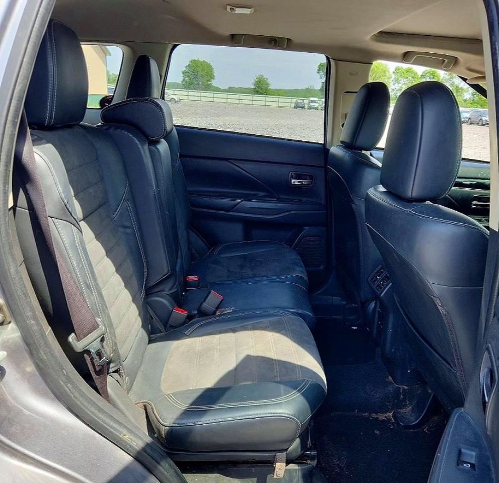 2020 Mitsubishi Outlander Se Gray vin: JA4AD3A34LZ005473