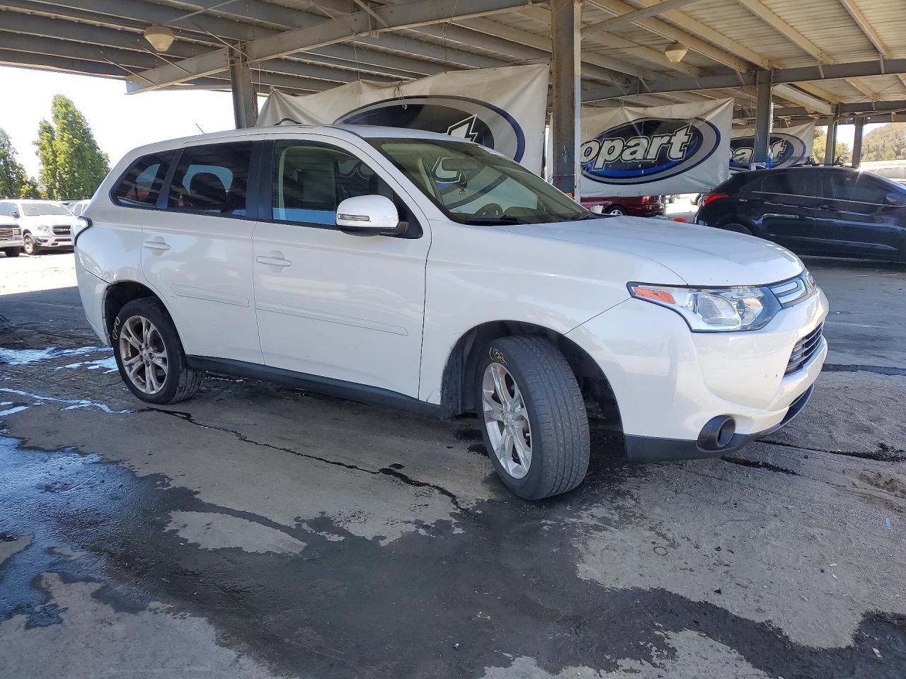 2014 Mitsubishi Outlander Se White vin: JA4AD3A35EZ001791