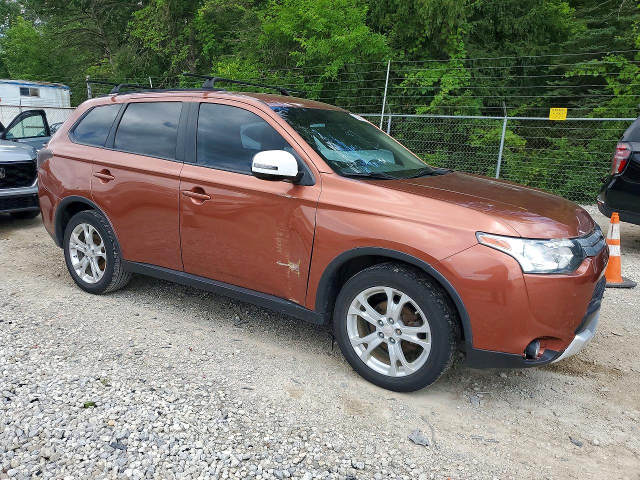 2015 Mitsubishi Outlander Se Orange vin: JA4AD3A35FZ008998
