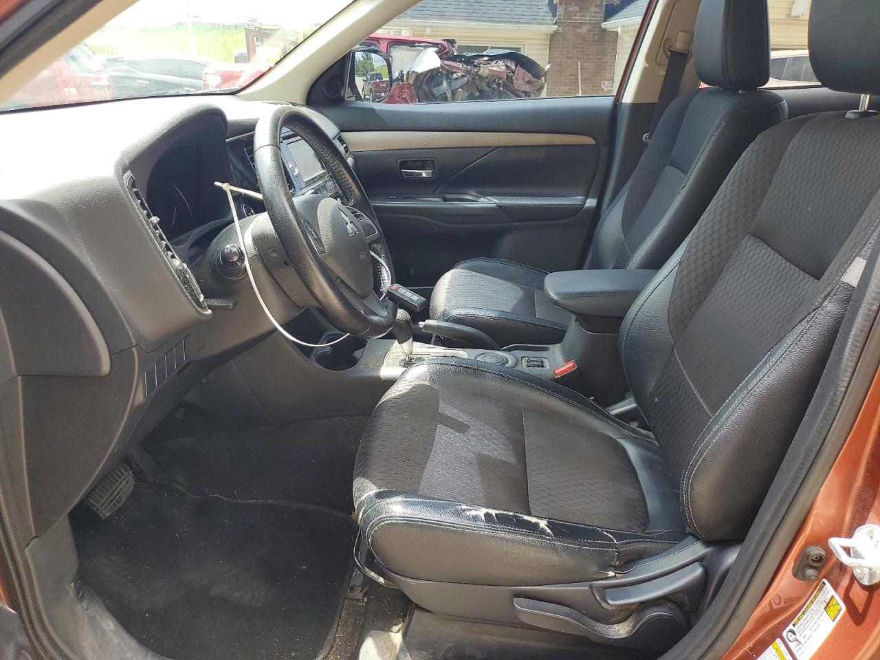 2015 Mitsubishi Outlander Se Orange vin: JA4AD3A35FZ008998