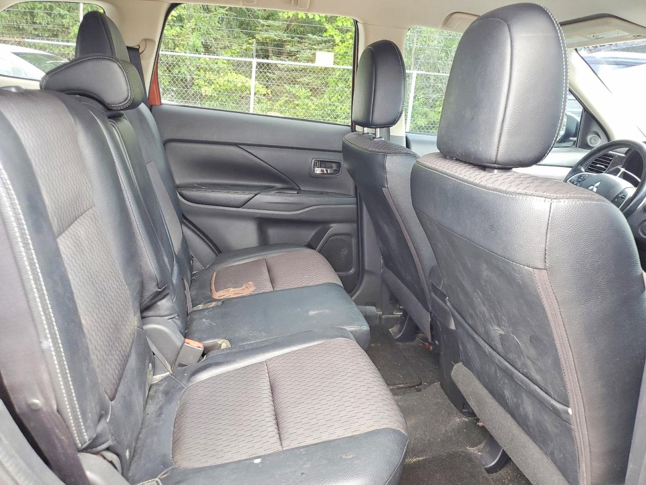 2015 Mitsubishi Outlander Se Orange vin: JA4AD3A35FZ008998