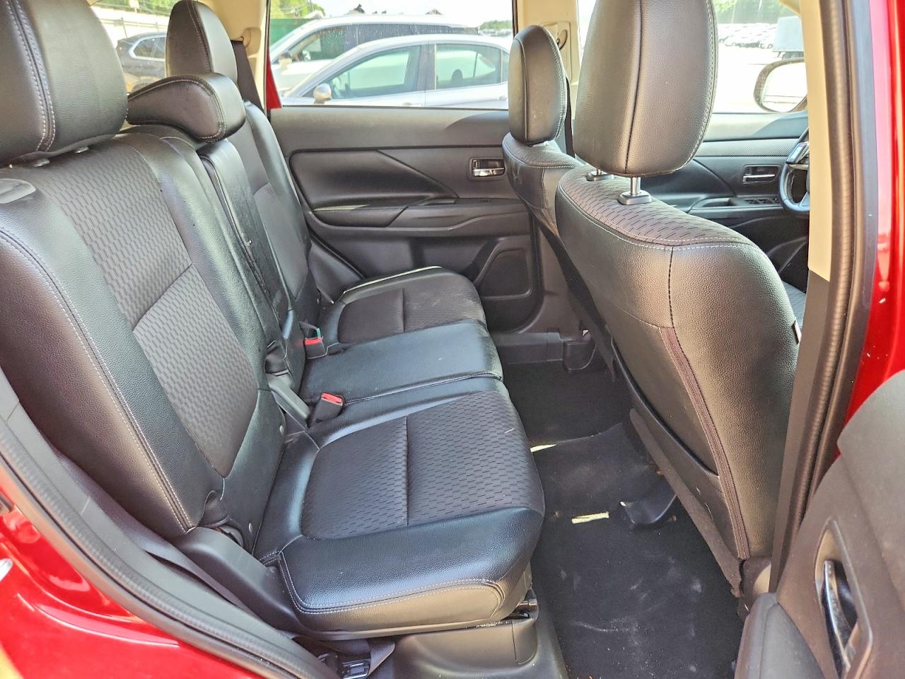 2015 Mitsubishi Outlander Se Red vin: JA4AD3A35FZ009021