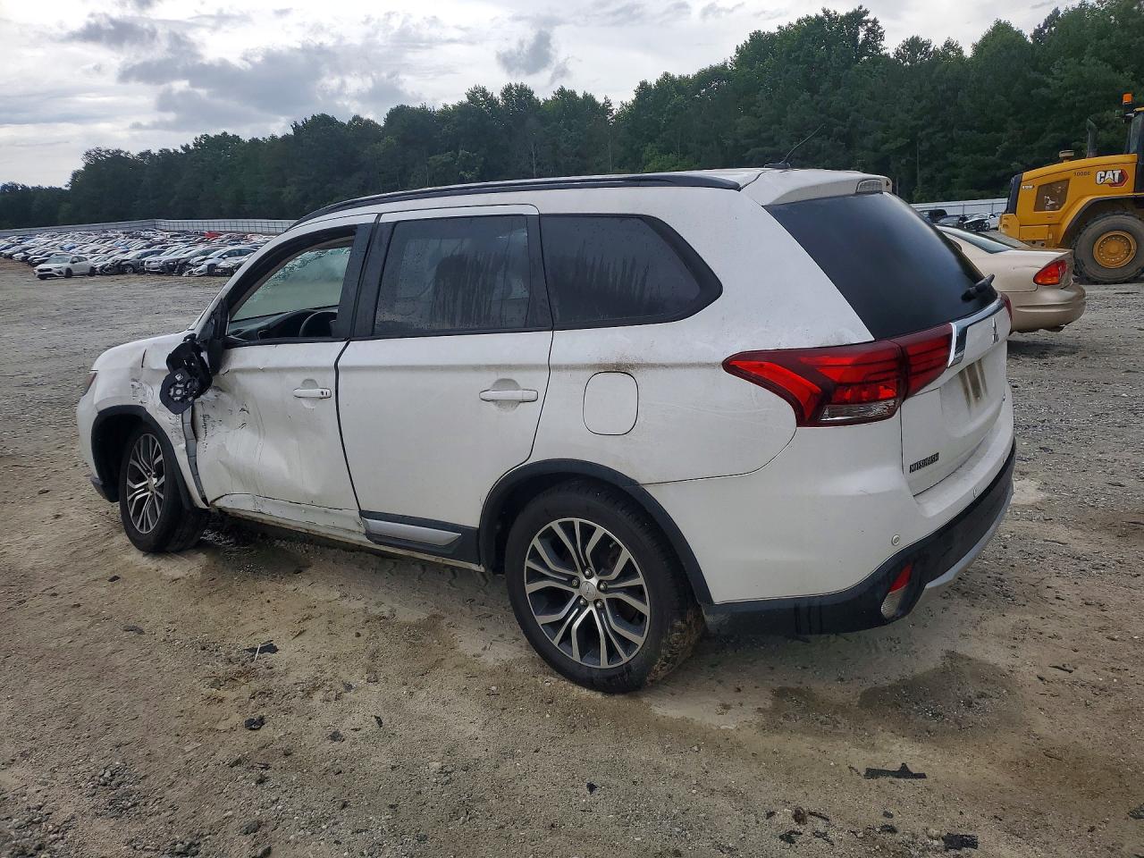 2016 Mitsubishi Outlander Белый vin: JA4AD3A35GZ007223