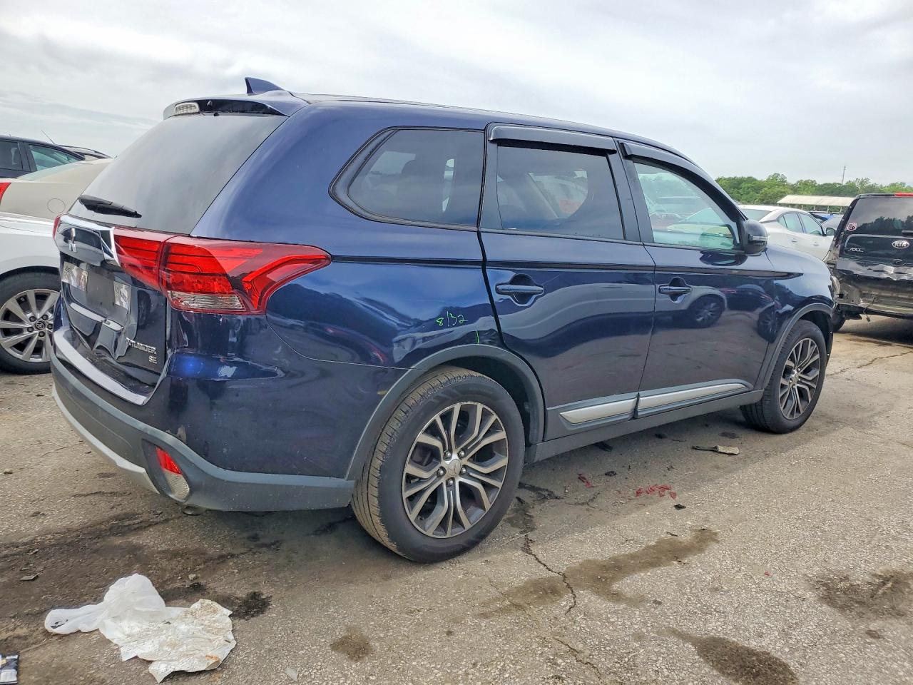 2017 Mitsubishi Outlander Se Blue vin: JA4AD3A35HZ031362