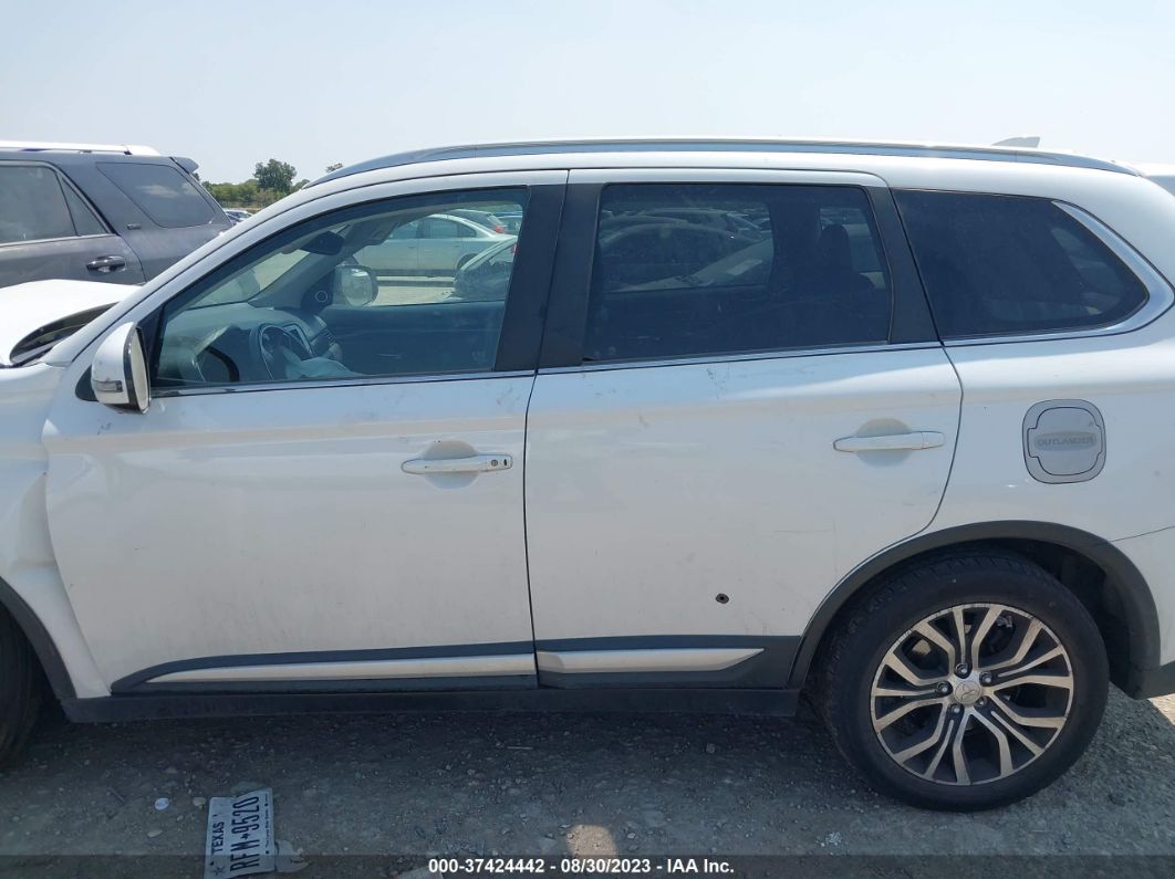 2017 Mitsubishi Outlander Se/sel Белый vin: JA4AD3A35HZ034665