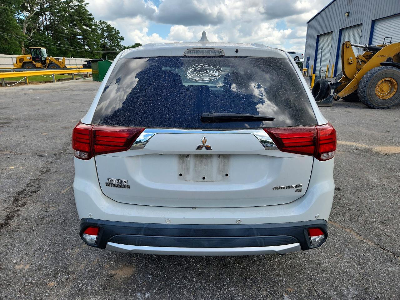 2018 Mitsubishi Outlander Se White vin: JA4AD3A35JZ033456