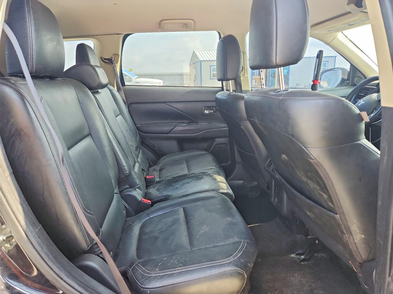 2019 Mitsubishi Outlander Se Черный vin: JA4AD3A35KZ017808