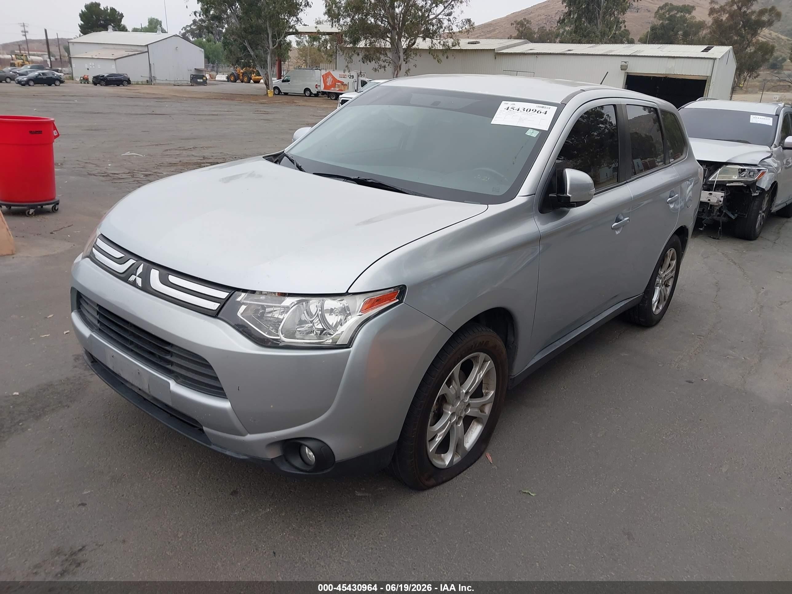2014 Mitsubishi Outlander Se Silver vin: JA4AD3A36EZ015232