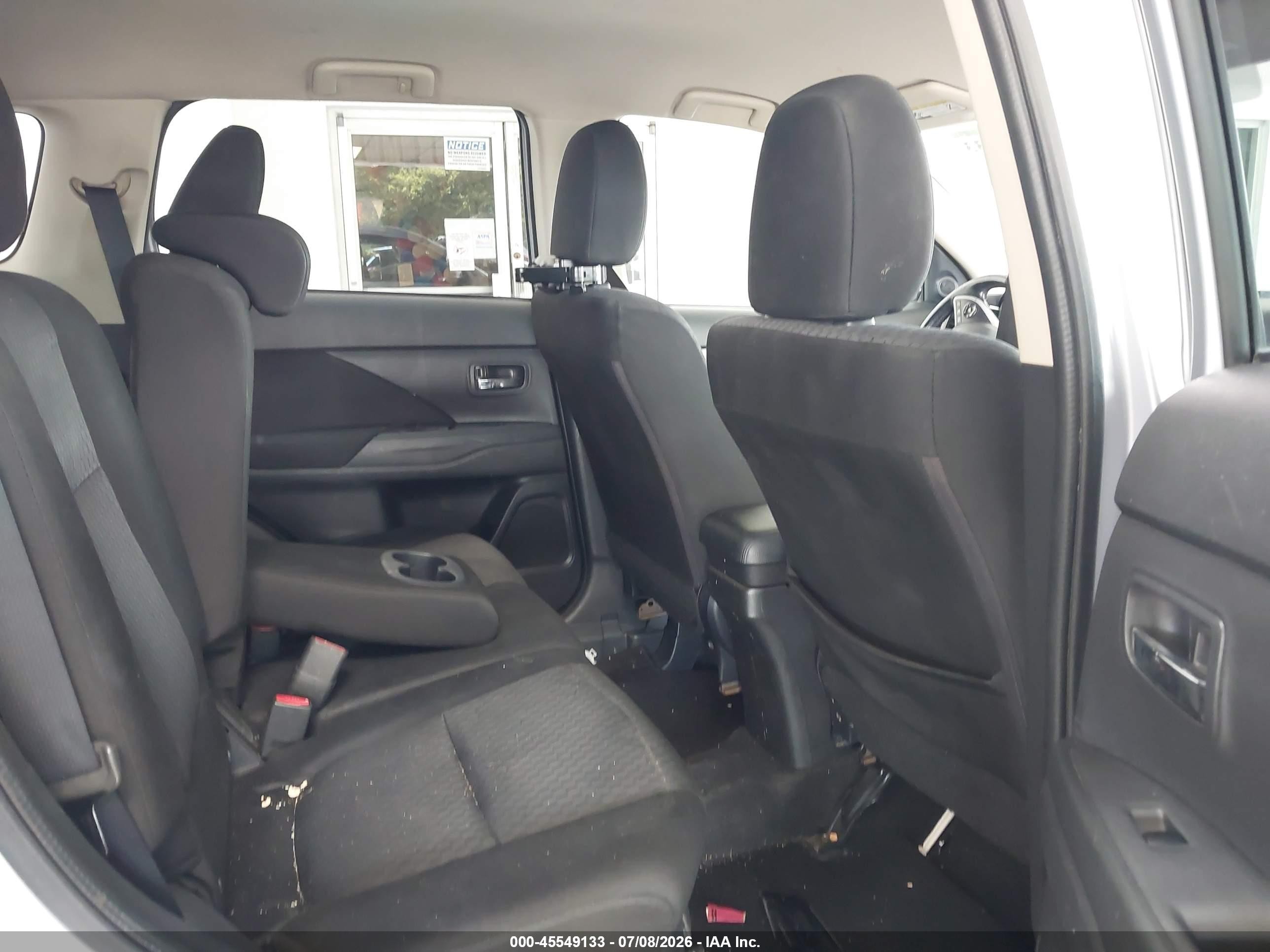 2014 Mitsubishi Outlander Se Silver vin: JA4AD3A36EZ015795