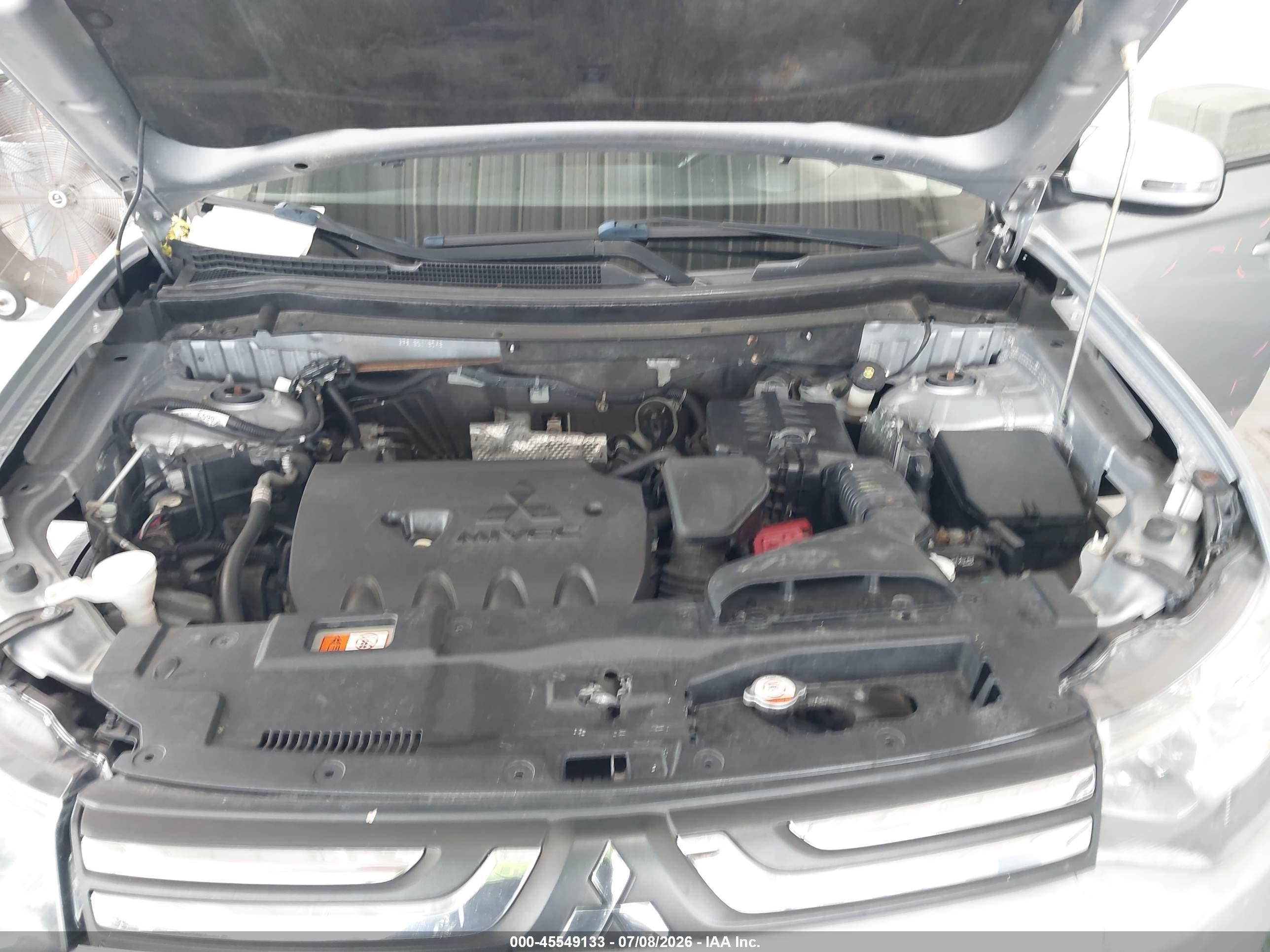 2014 Mitsubishi Outlander Se Silver vin: JA4AD3A36EZ015795