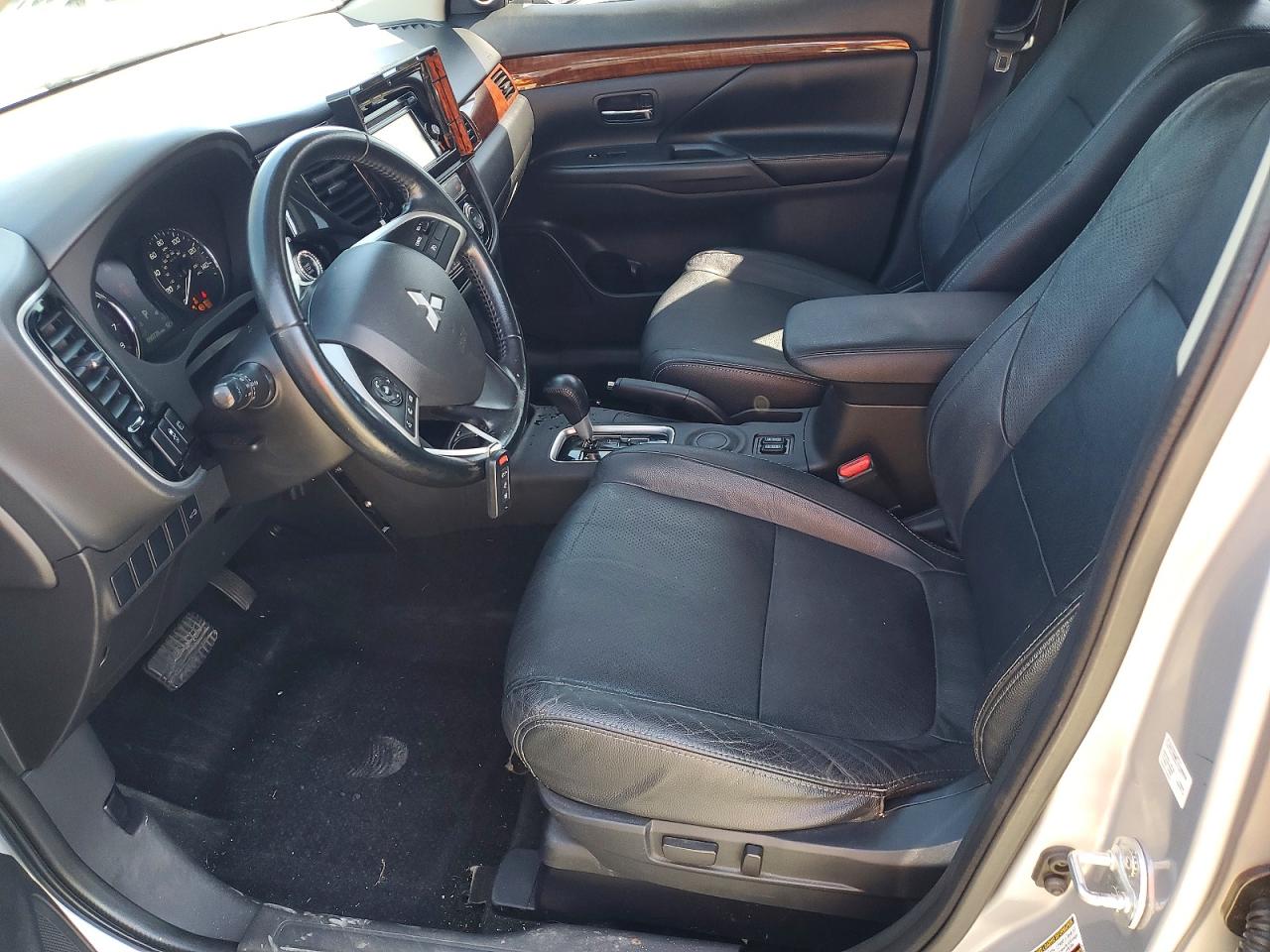 2014 Mitsubishi Outlander Se Silver vin: JA4AD3A36EZ019992