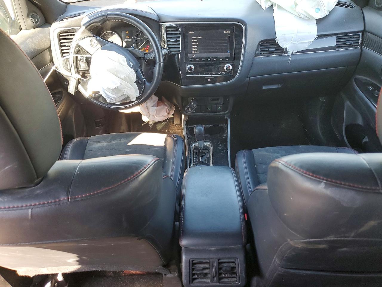 2020 Mitsubishi Out Black vin: JA4AD3A36LZ030715