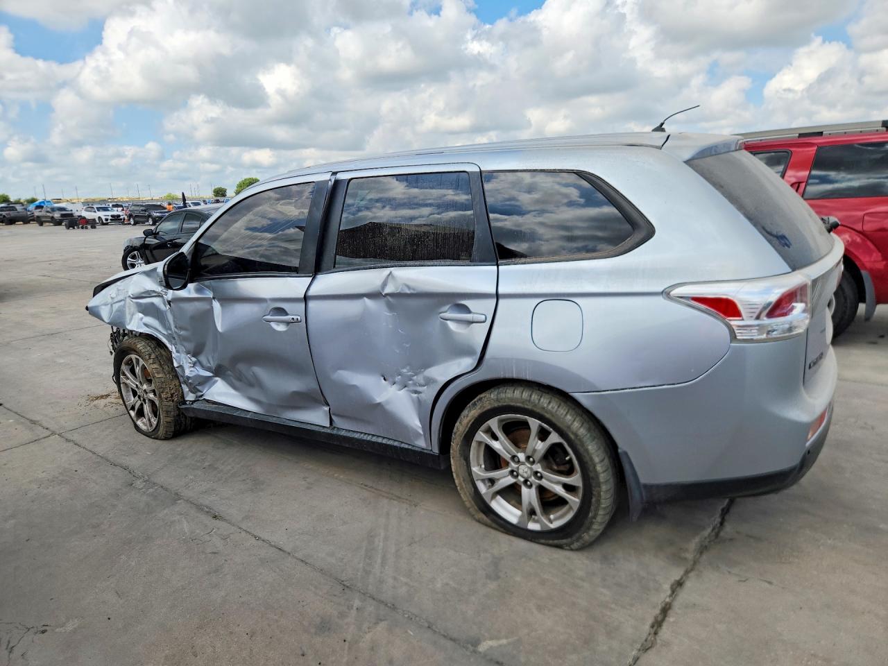 2014 Mitsubishi Outlander Se Silver vin: JA4AD3A37EZ001842