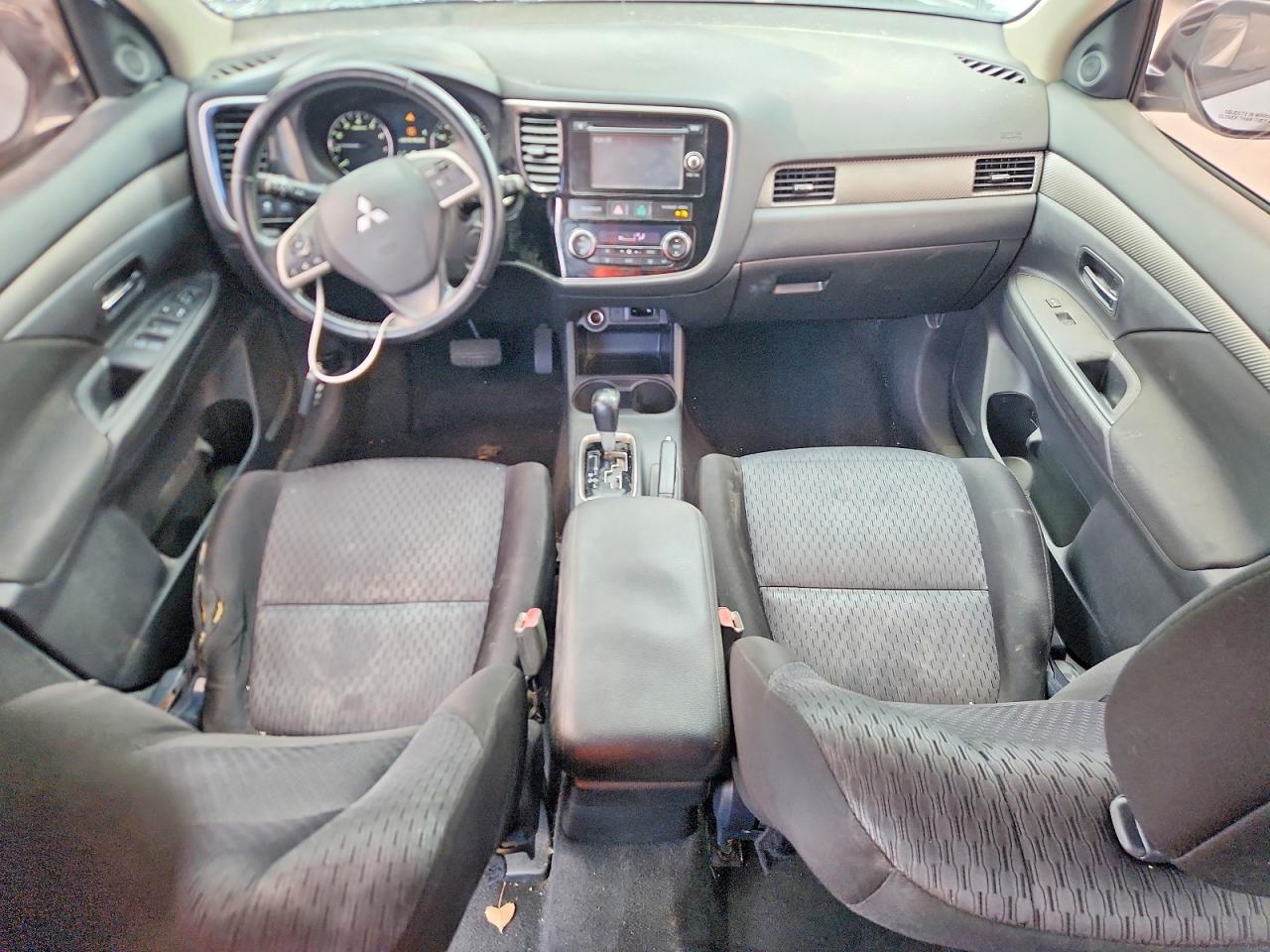 2014 Mitsubishi Outlander Se Silver vin: JA4AD3A37EZ001842