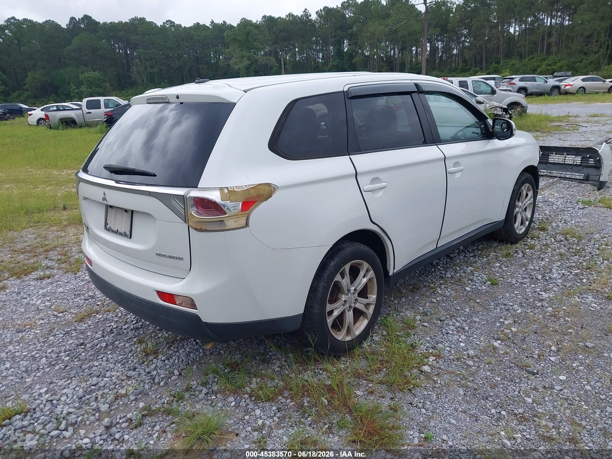 2014 Mitsubishi Outlander Se White vin: JA4AD3A37EZ009293