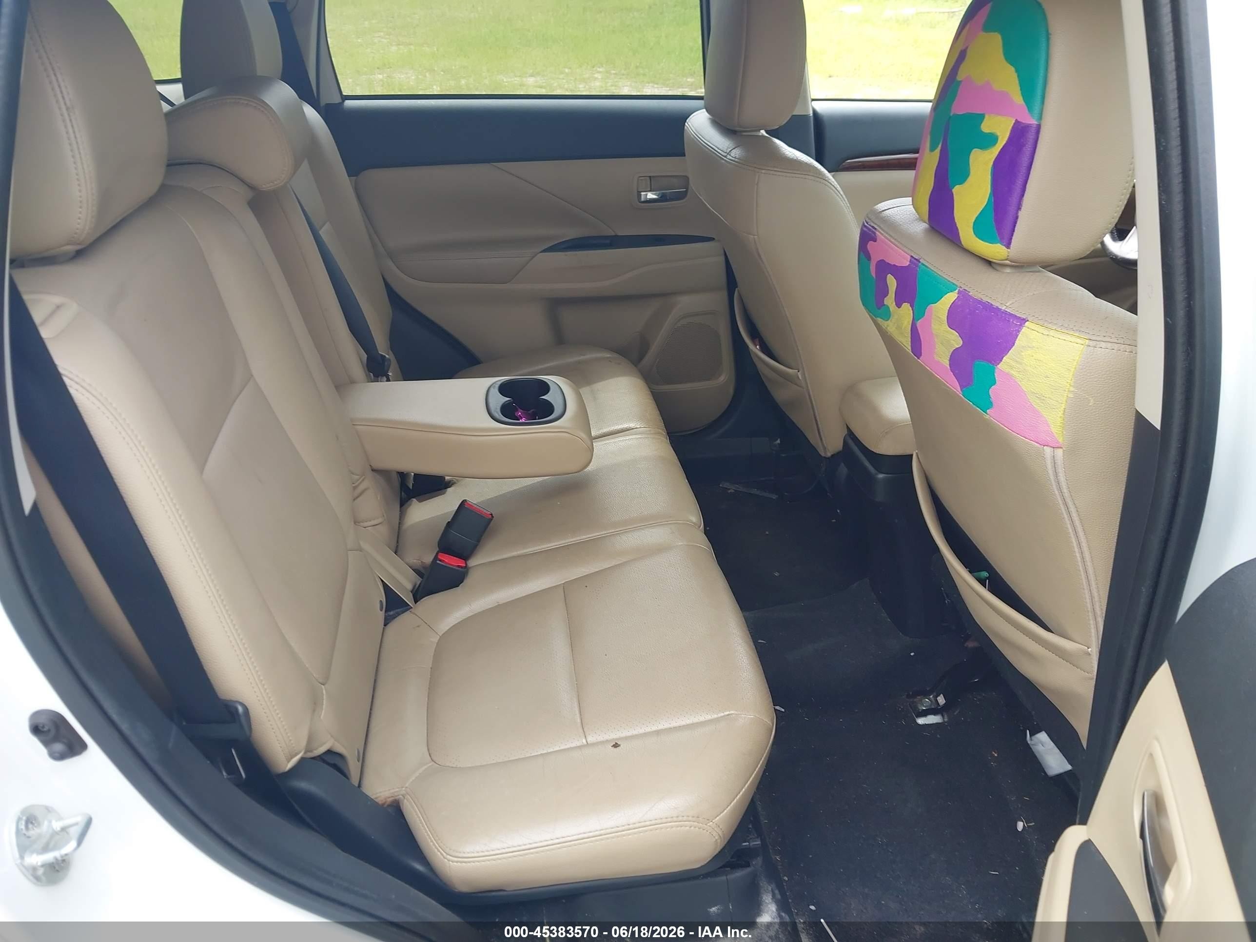 2014 Mitsubishi Outlander Se White vin: JA4AD3A37EZ009293