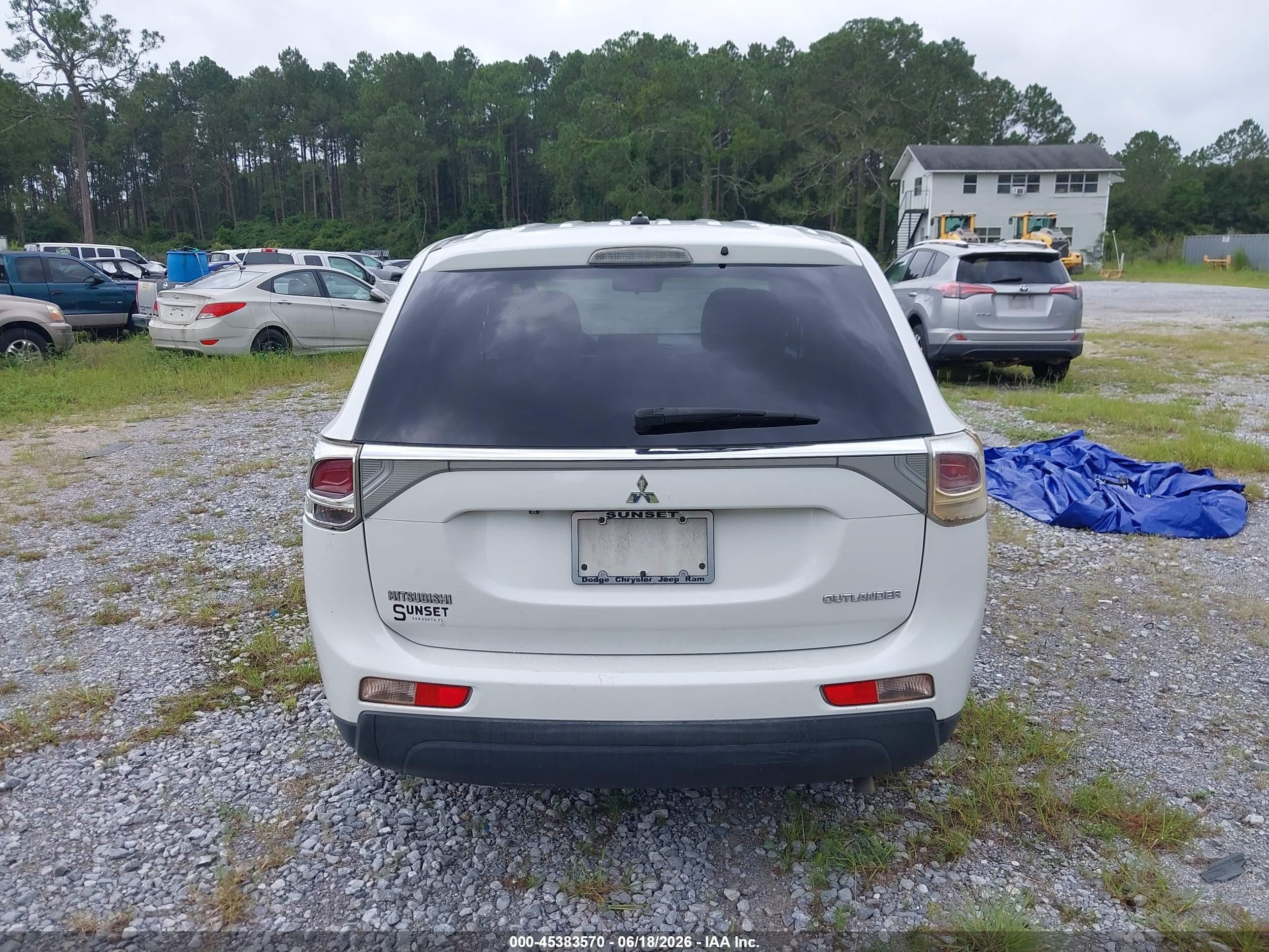 2014 Mitsubishi Outlander Se White vin: JA4AD3A37EZ009293