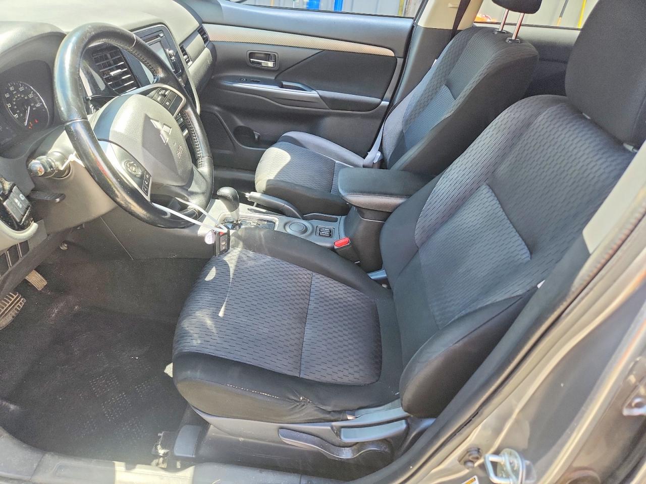 2014 Mitsubishi Outlander Se Gray vin: JA4AD3A37EZ013389