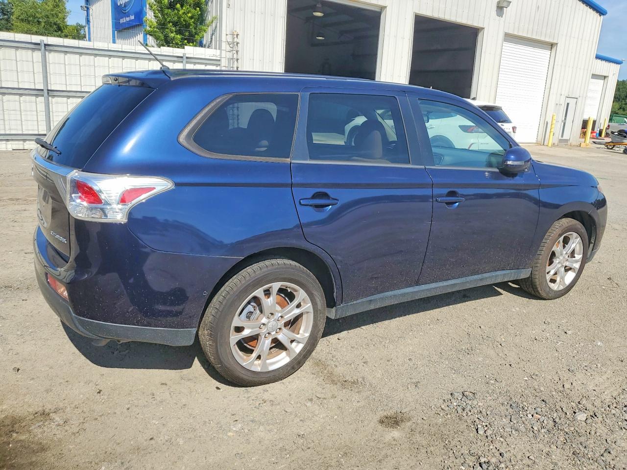 2014 Mitsubishi Outlander Se Blue vin: JA4AD3A38EZ004605