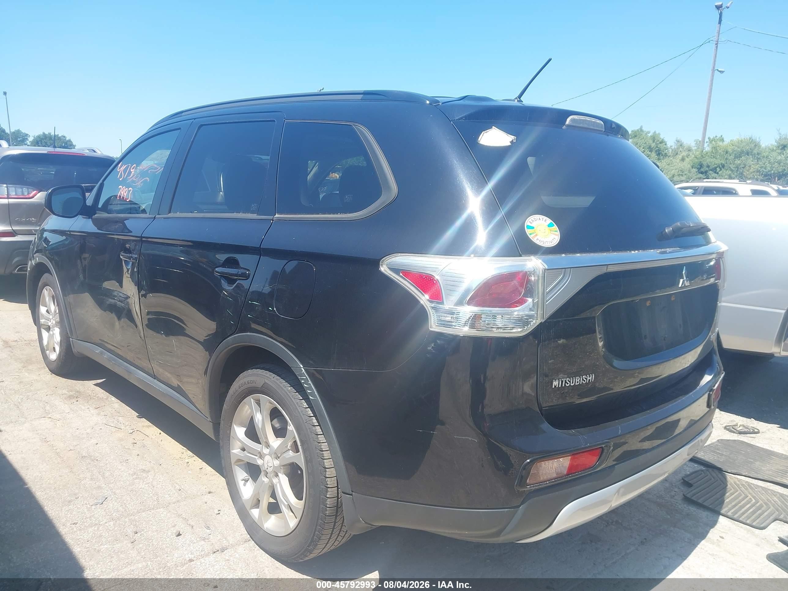 2015 Mitsubishi Outlander Se Черный vin: JA4AD3A38FZ004055