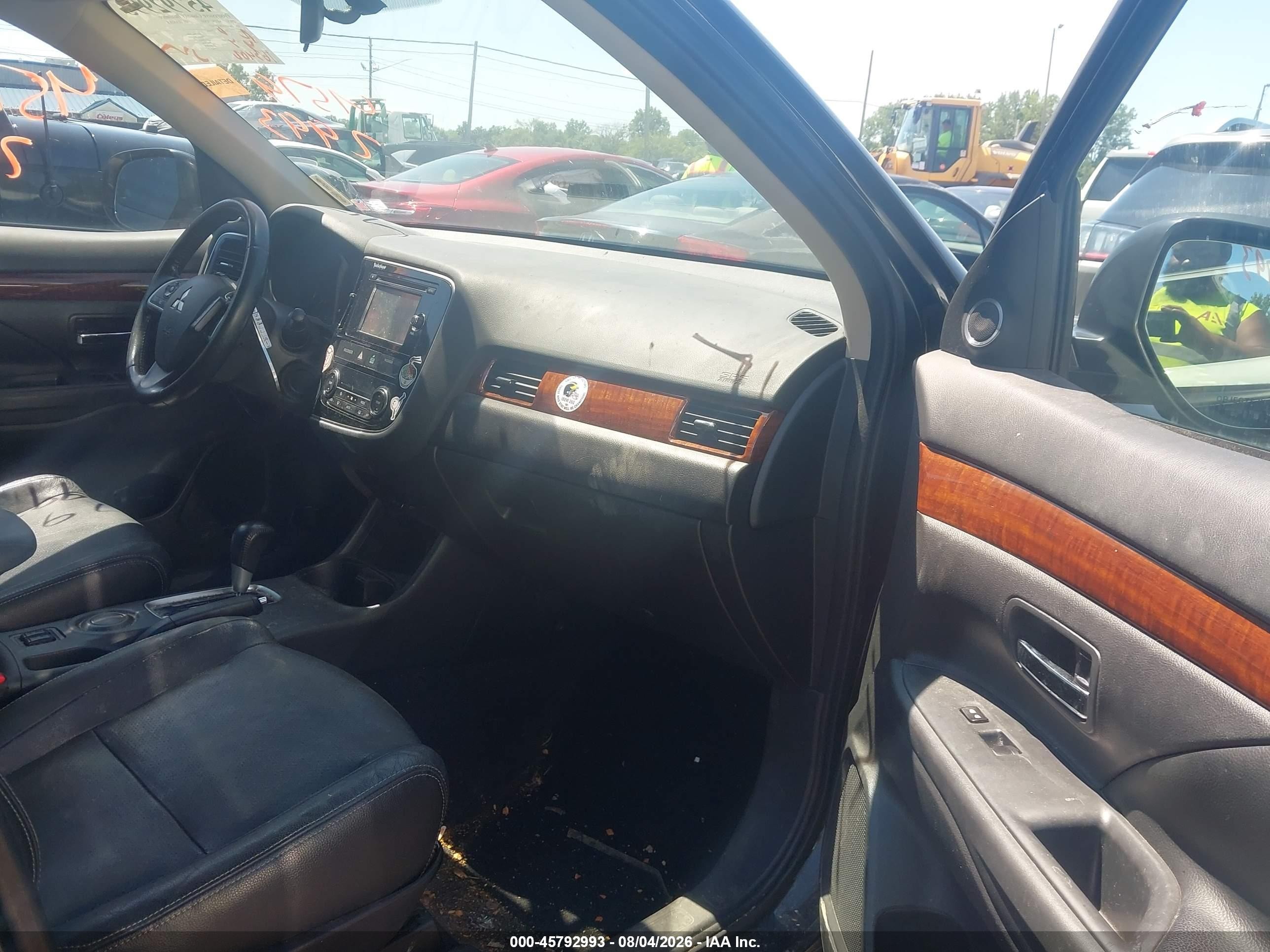 2015 Mitsubishi Outlander Se Черный vin: JA4AD3A38FZ004055