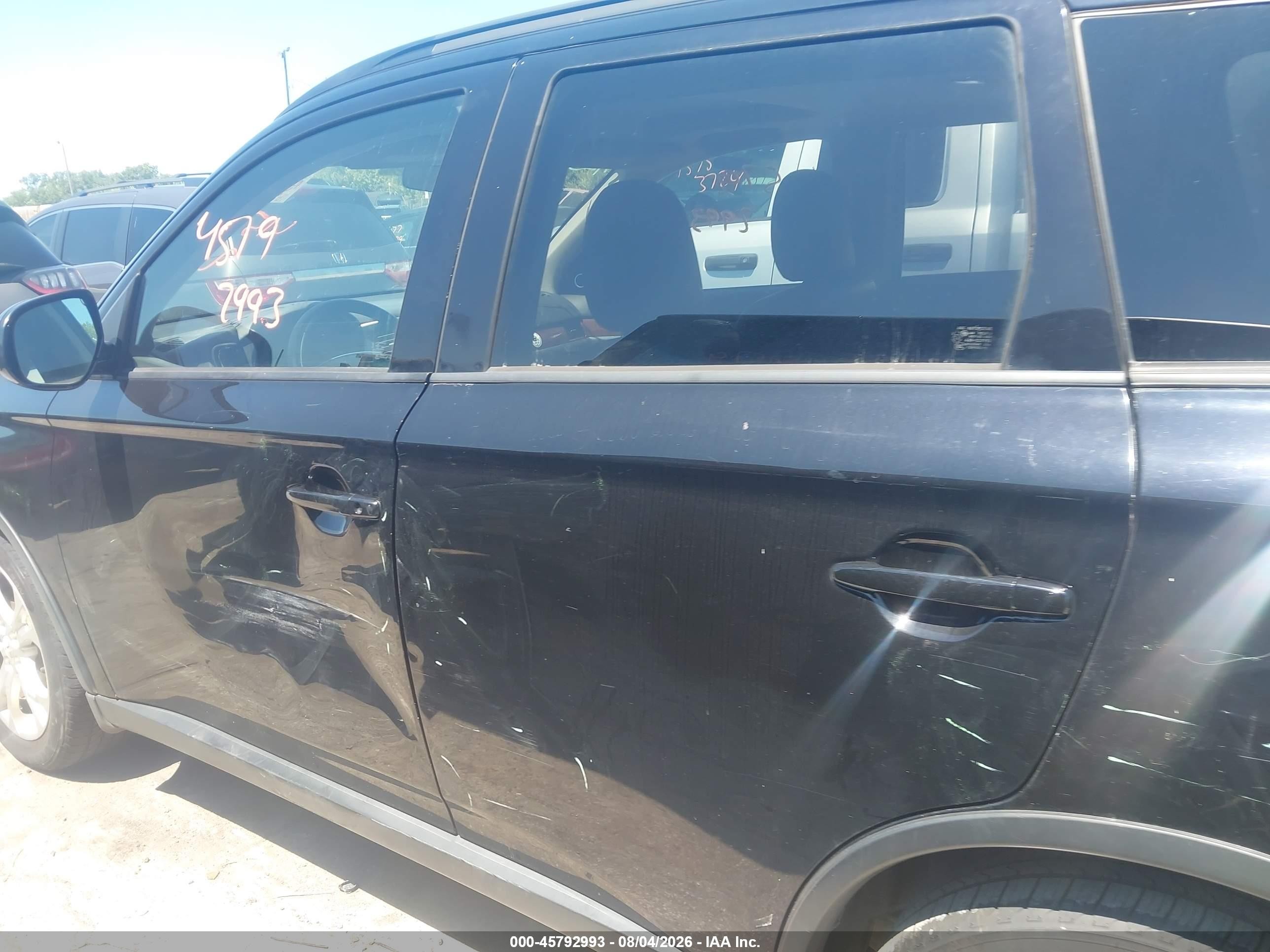 2015 Mitsubishi Outlander Se Черный vin: JA4AD3A38FZ004055
