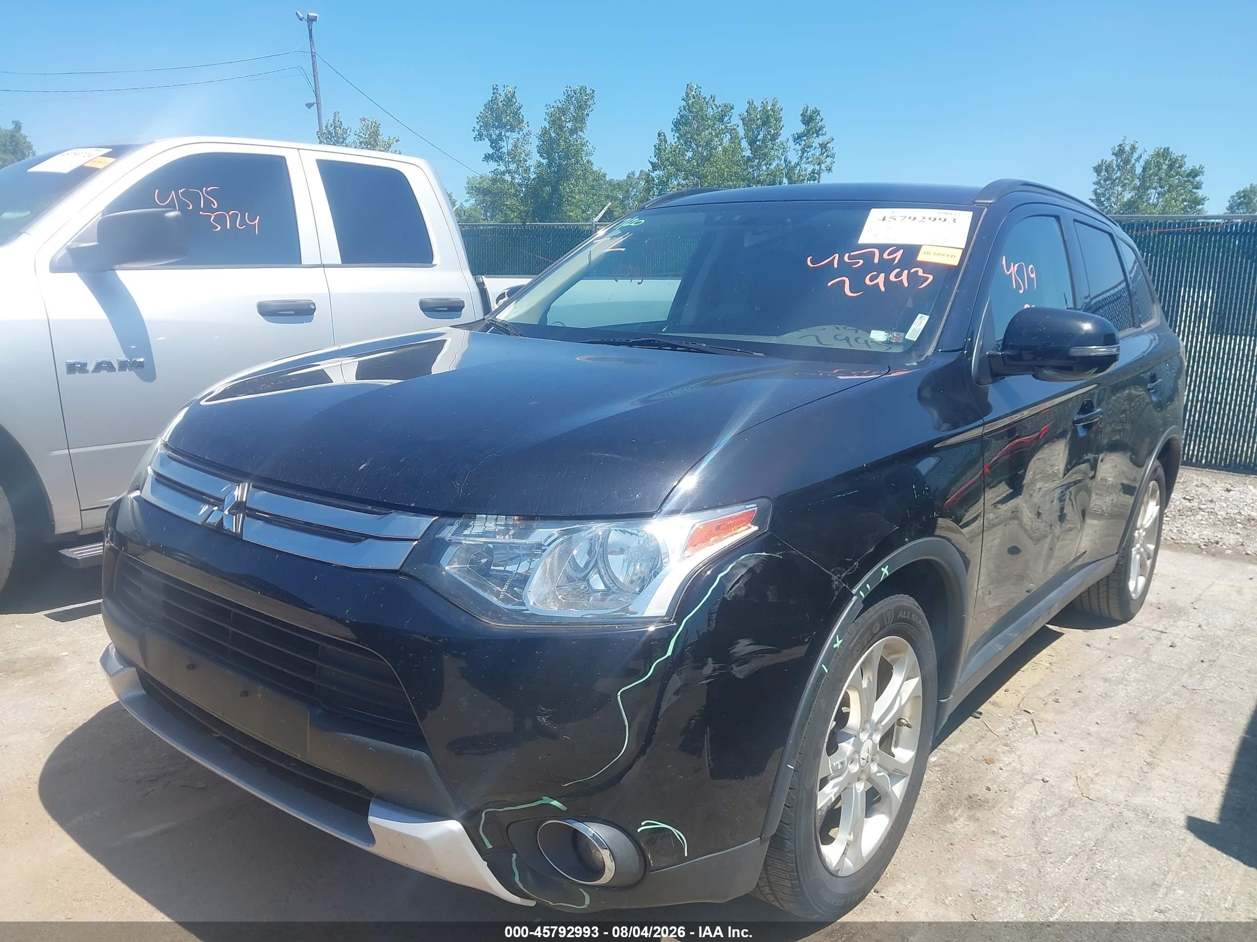 2015 Mitsubishi Outlander Se Черный vin: JA4AD3A38FZ004055