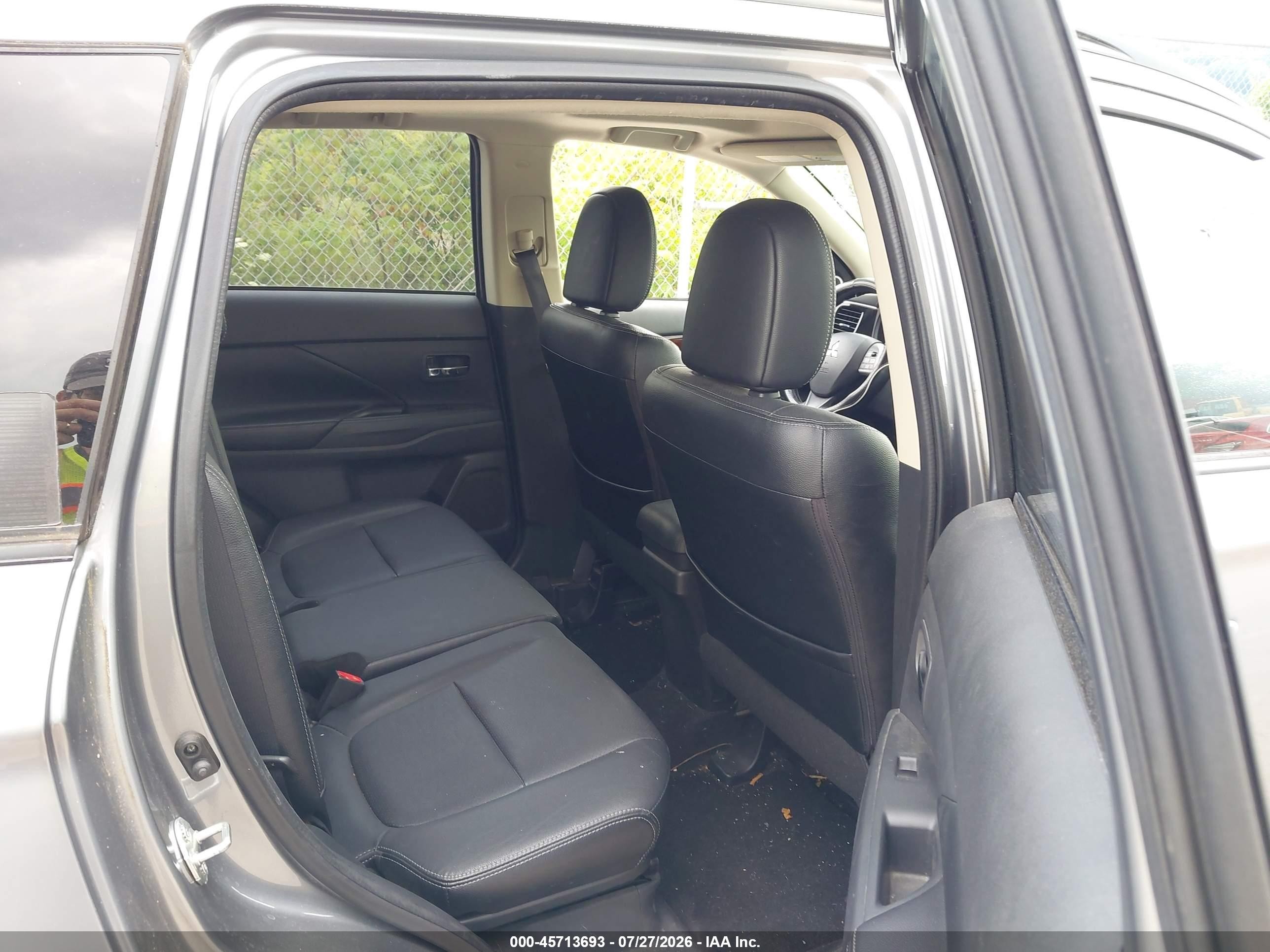 2015 Mitsubishi Outlander Se Серый vin: JA4AD3A38FZ011345