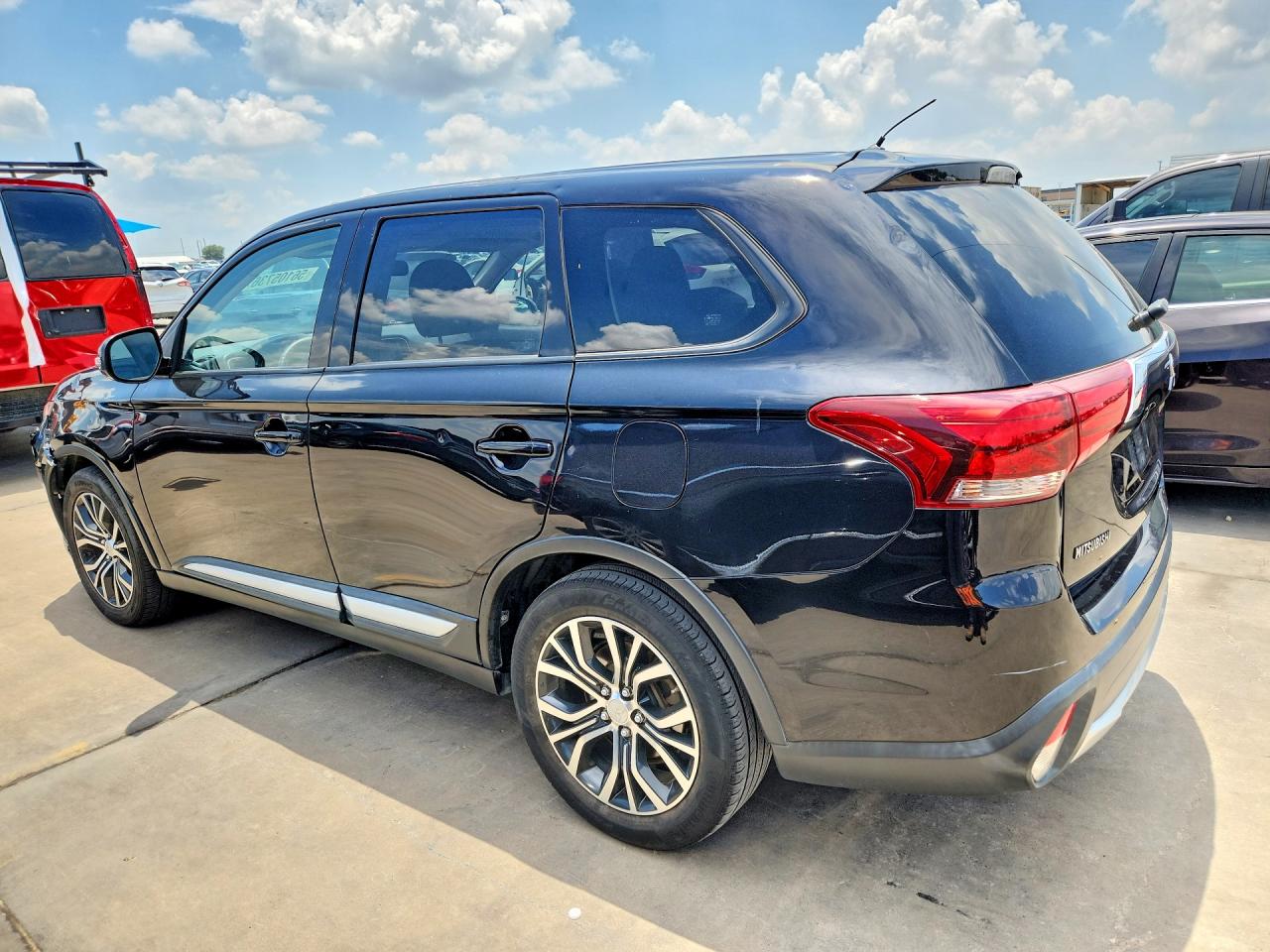 2016 Mitsubishi Outlander Se Черный vin: JA4AD3A38GZ011797