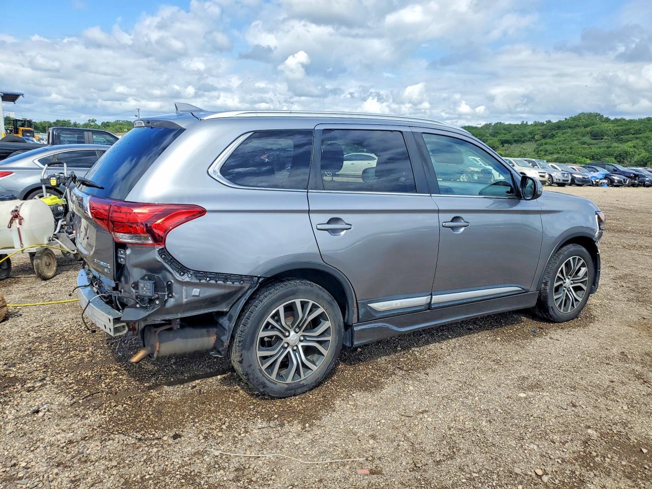 2018 Mitsubishi Outlander Se Gray vin: JA4AD3A38JZ004565