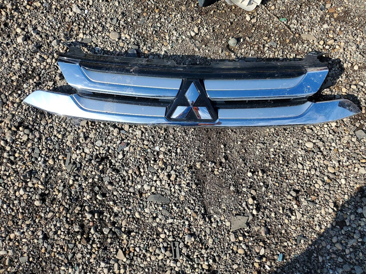 2018 Mitsubishi Outlander Se Gray vin: JA4AD3A38JZ004565