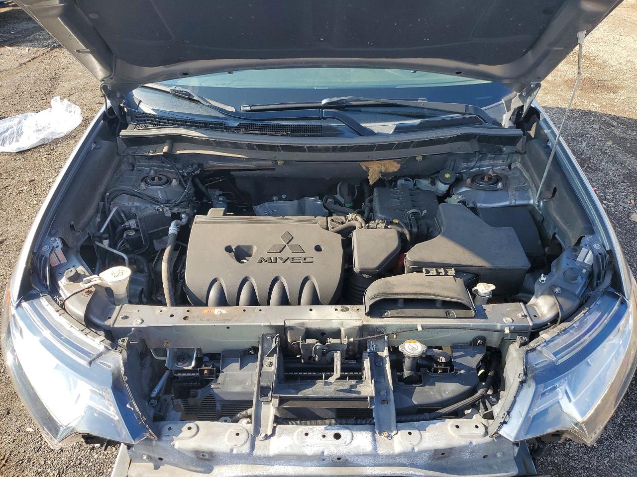 2018 Mitsubishi Outlander Se Gray vin: JA4AD3A38JZ004565