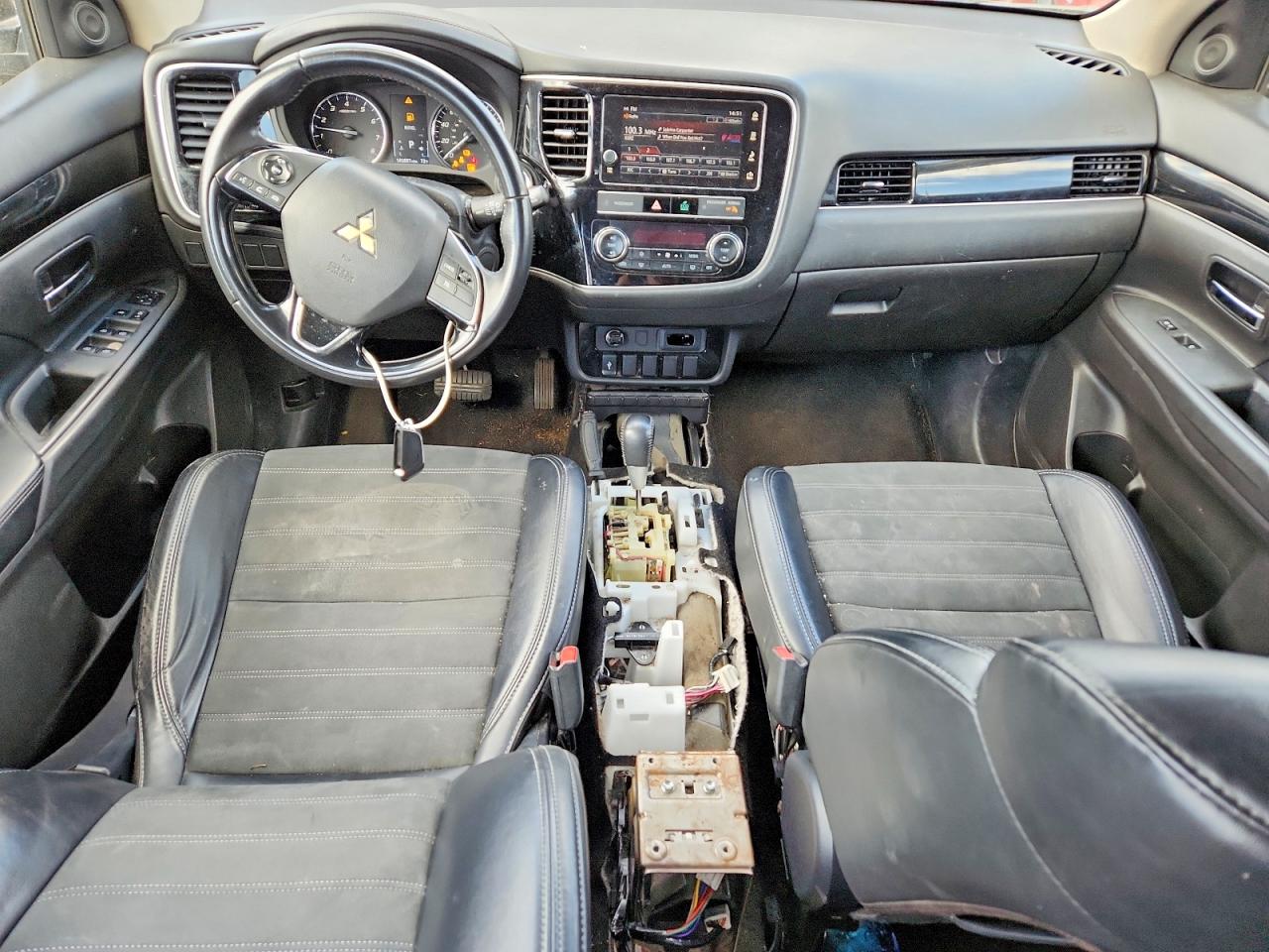 2019 Mitsubishi Outlander Se Серебряный vin: JA4AD3A38KZ050138