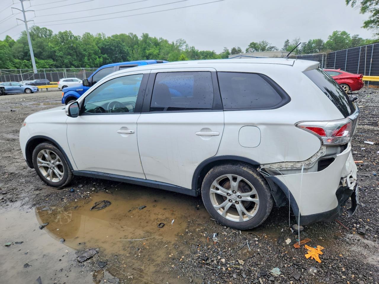 2015 Mitsubishi Outlander Se White vin: JA4AD3A39FZ004226