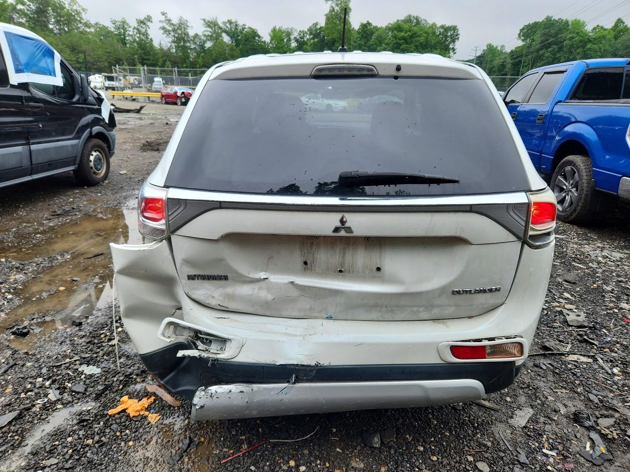 2015 Mitsubishi Outlander Se White vin: JA4AD3A39FZ004226