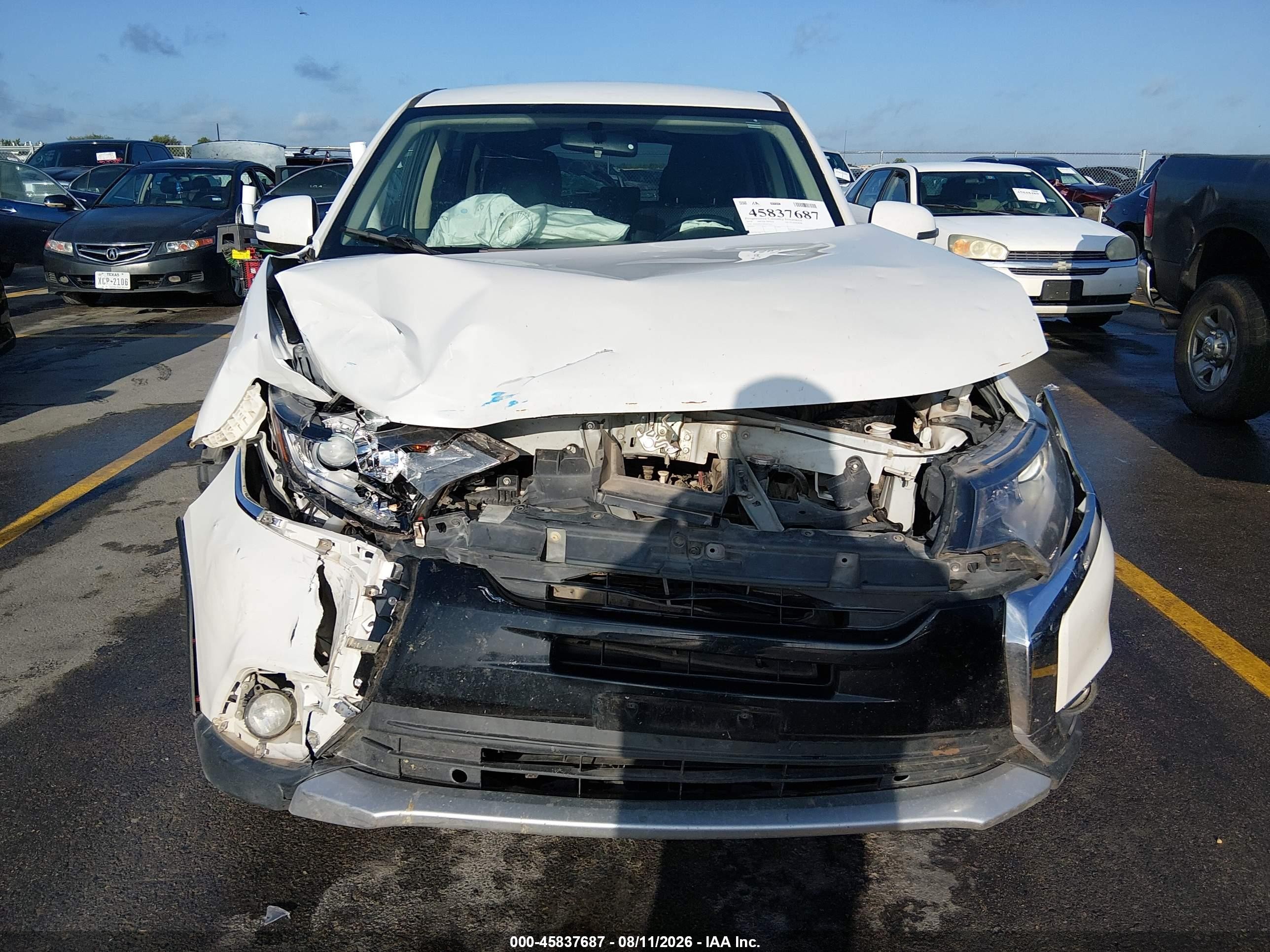 2018 Mitsubishi Outlander Se White vin: JA4AD3A39JZ023321
