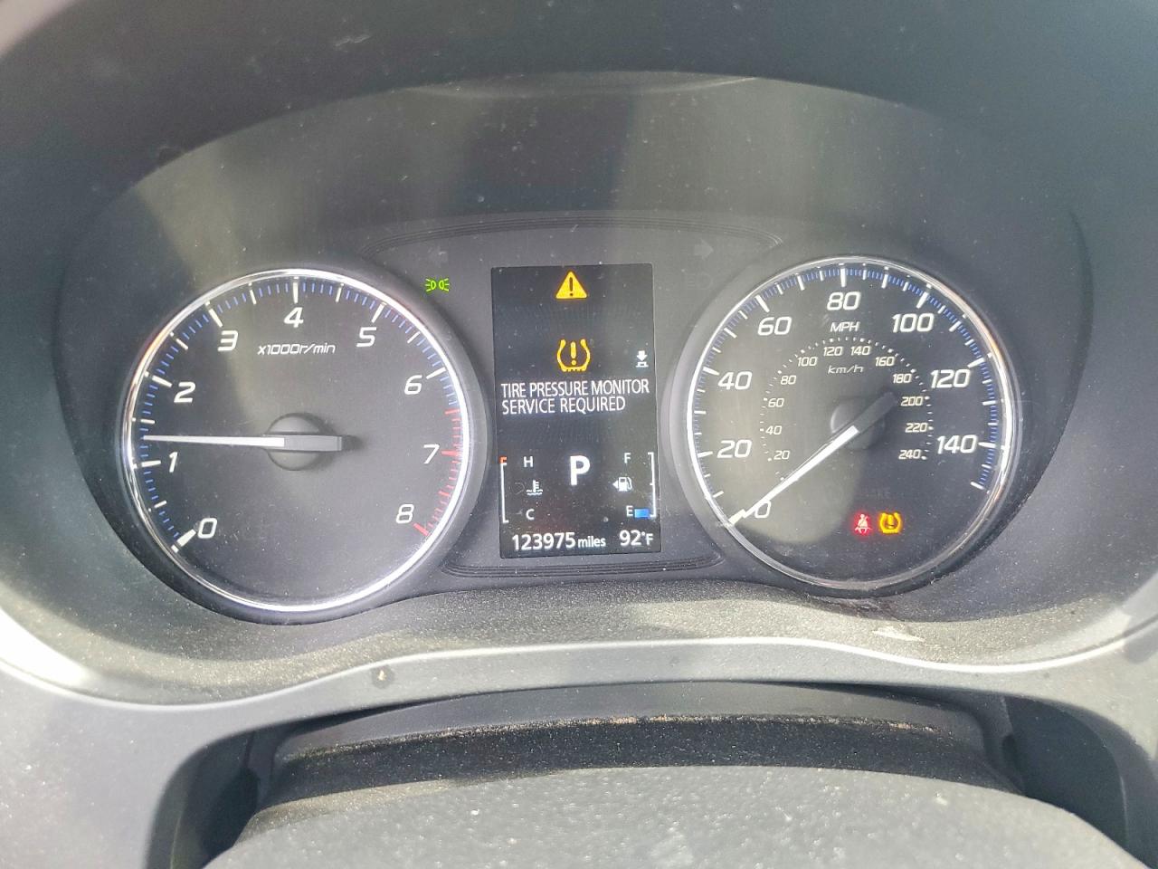 2018 Mitsubishi Outlander Se Burgundy vin: JA4AD3A39JZ035260